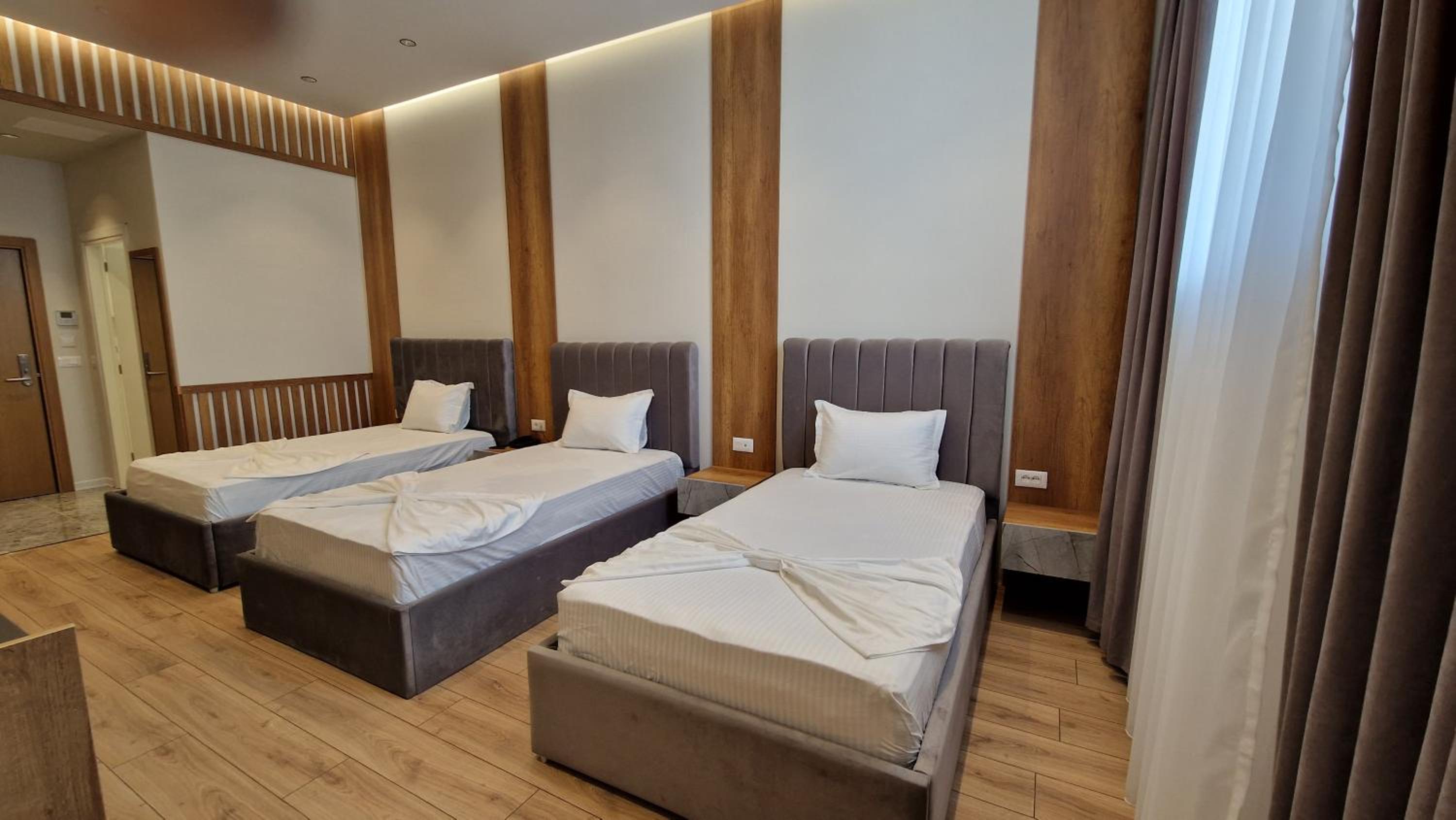 Comfort Triple Room