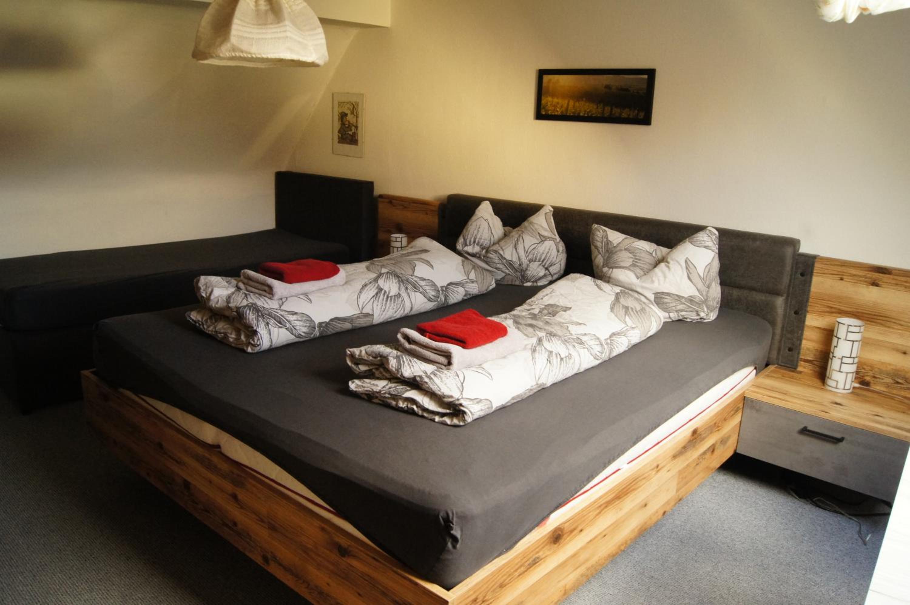 Two-Bedroom Apartment - Photo 20