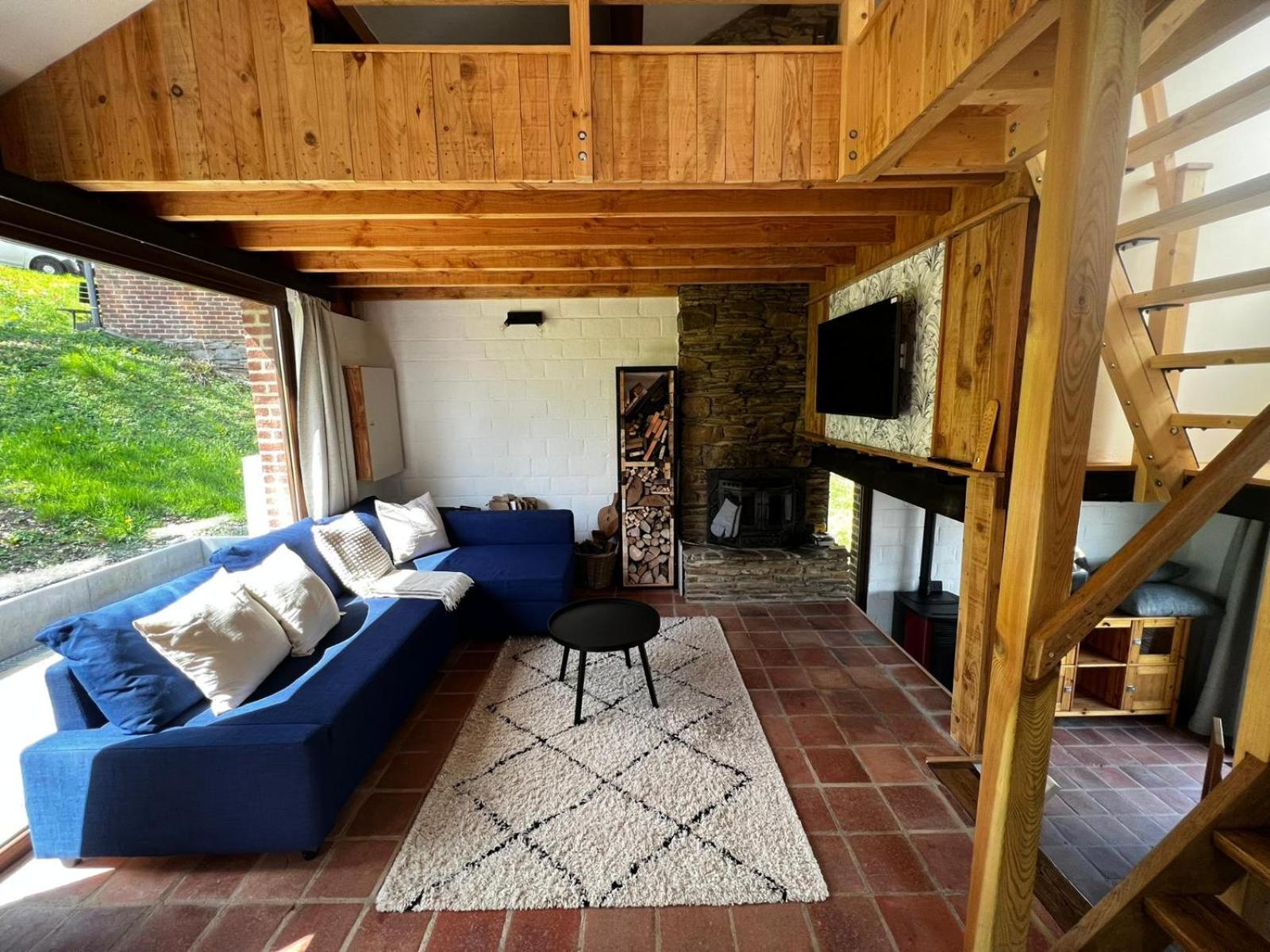 One-Bedroom House photo 1