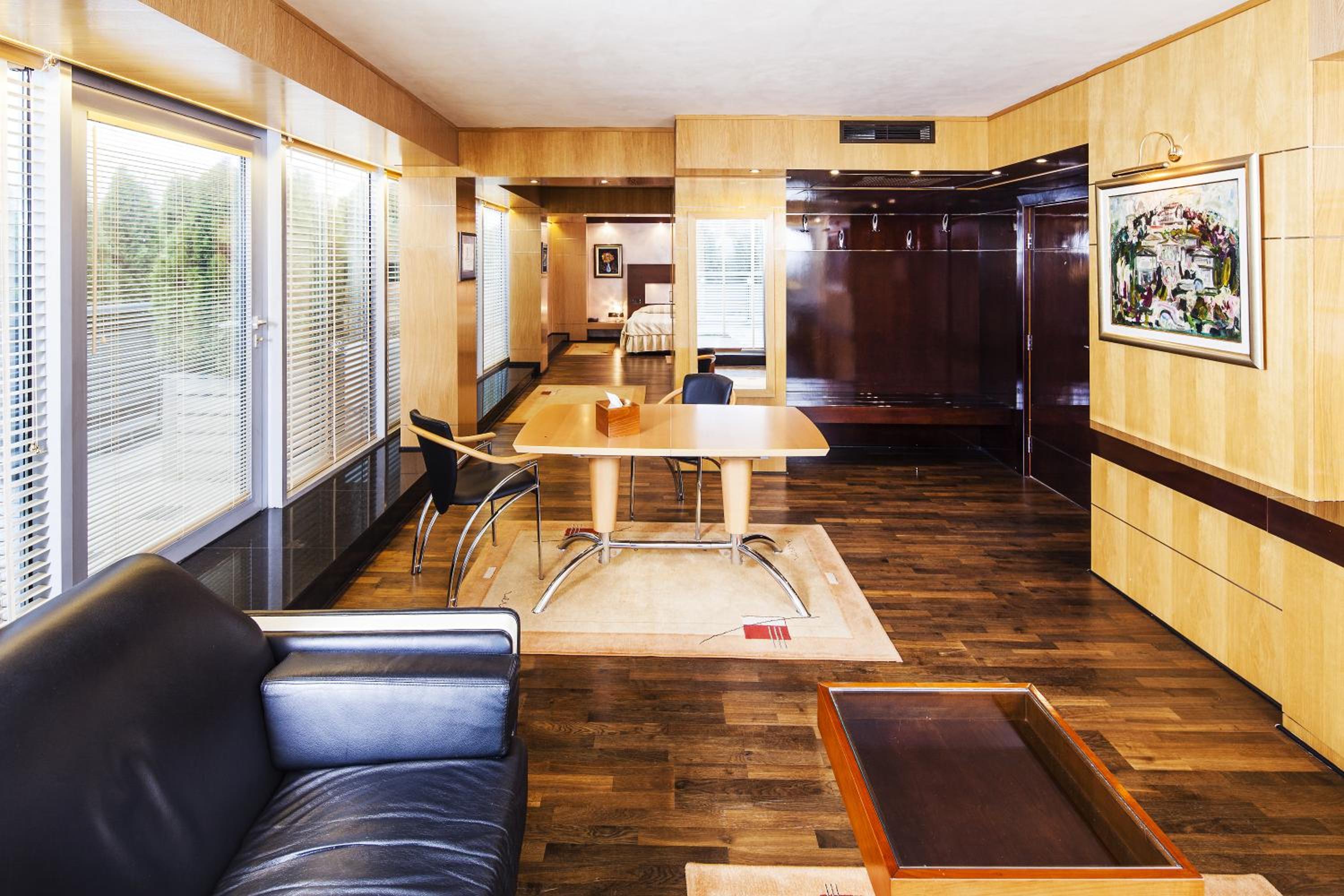 Deluxe Suite with Terrace and Panoramic View - Photo 1
