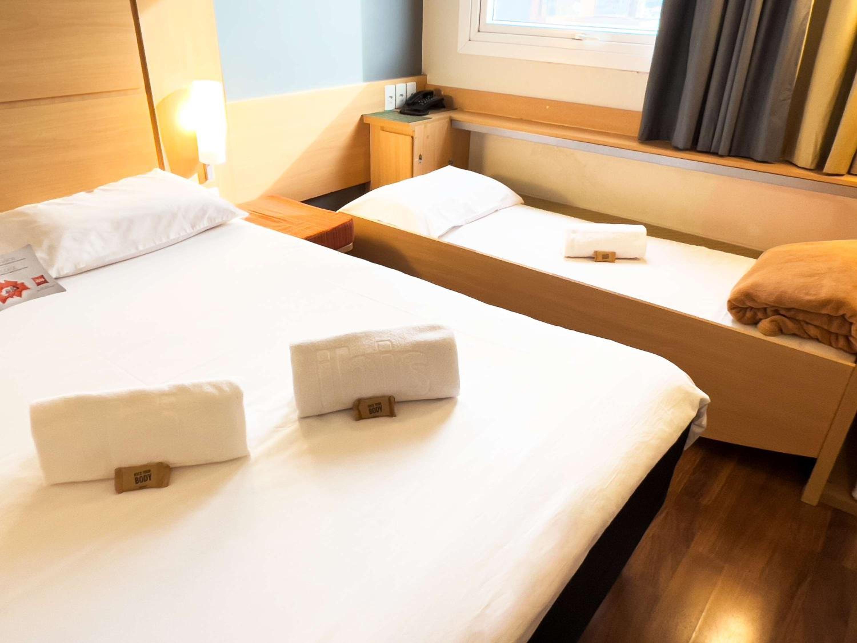 Standard Double Room with Child Bed photo 1