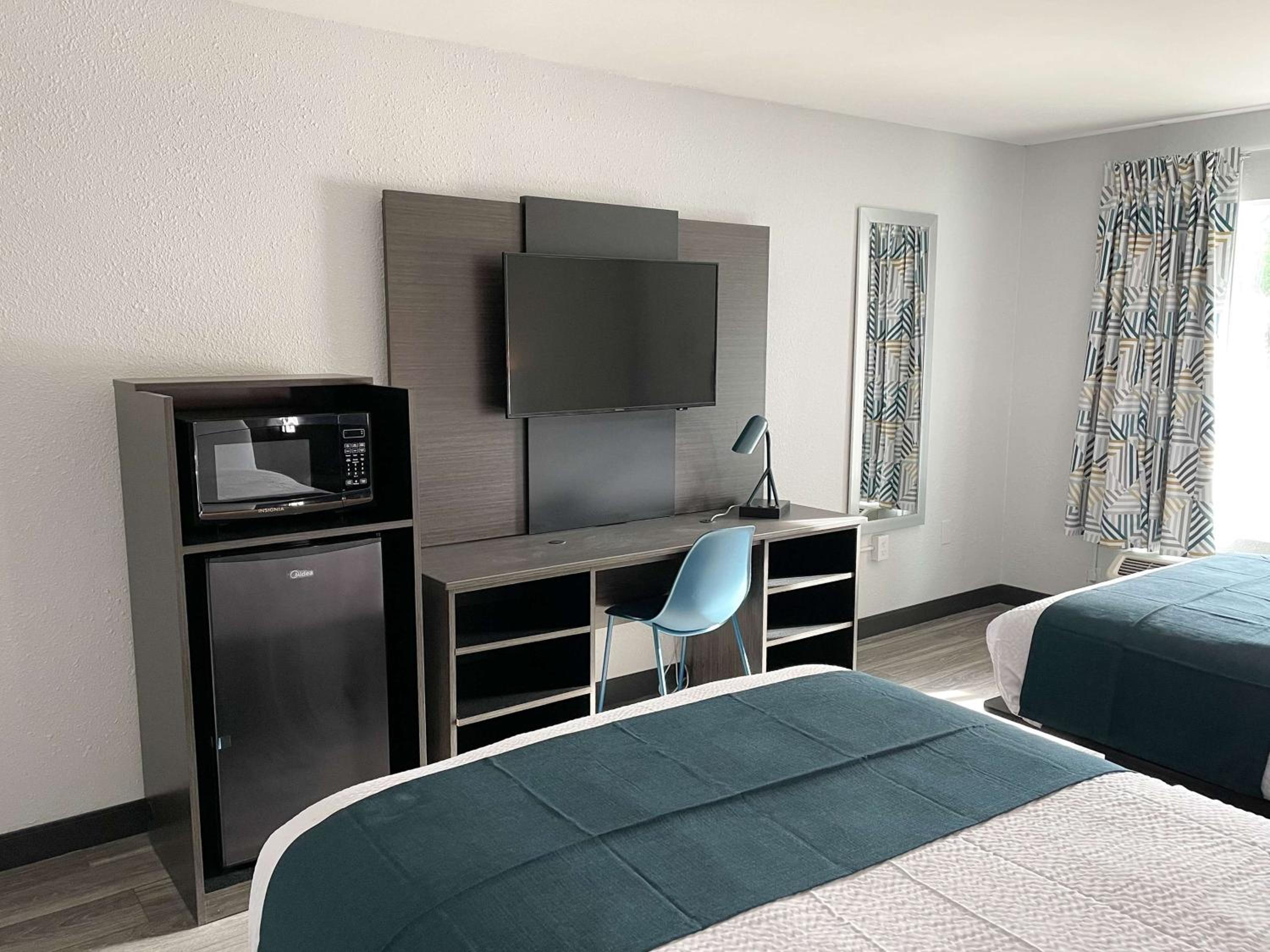 Quadruple Room - Non-Smoking
