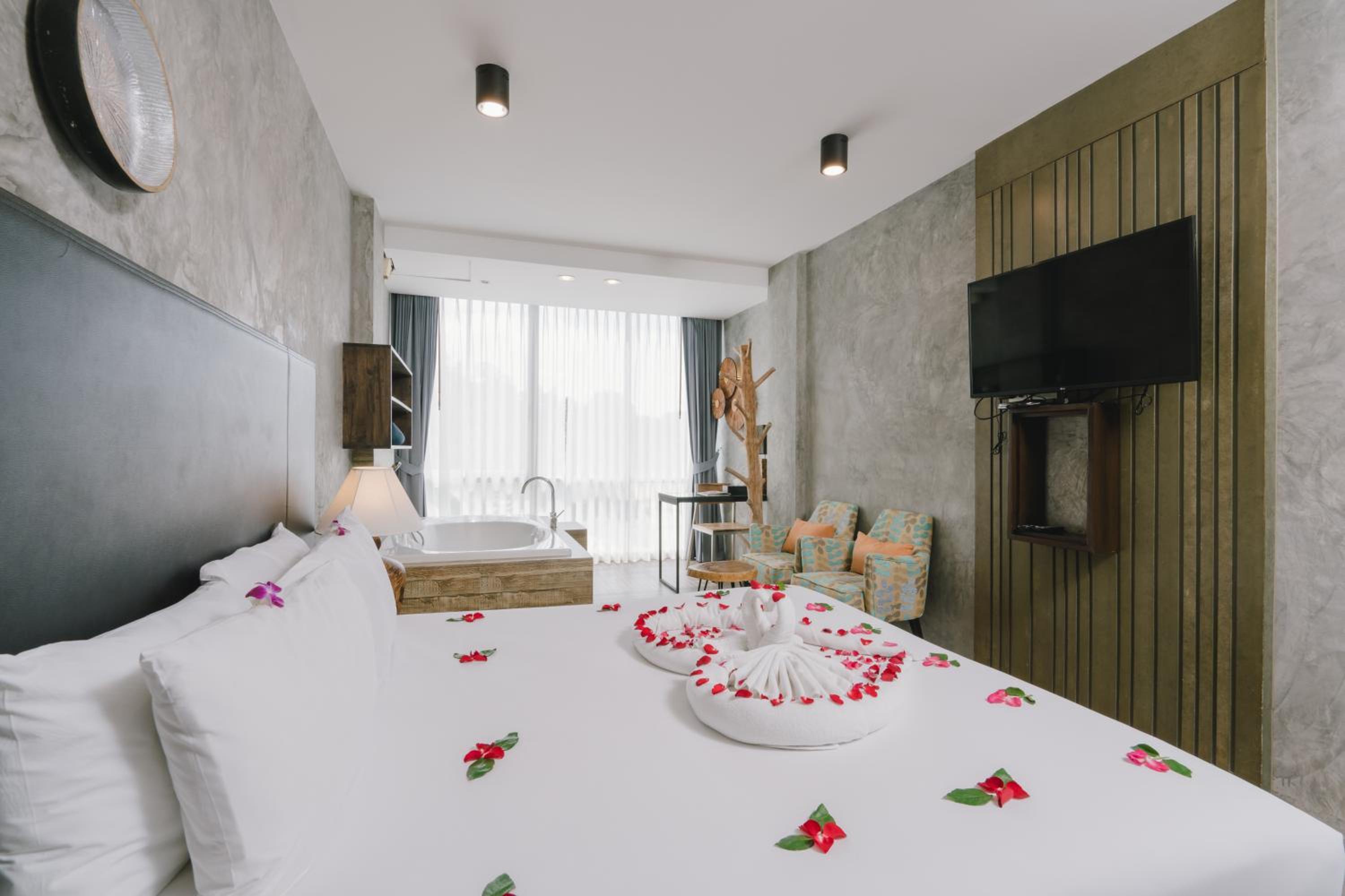 Superior Double or Twin Room With Bath photo 3