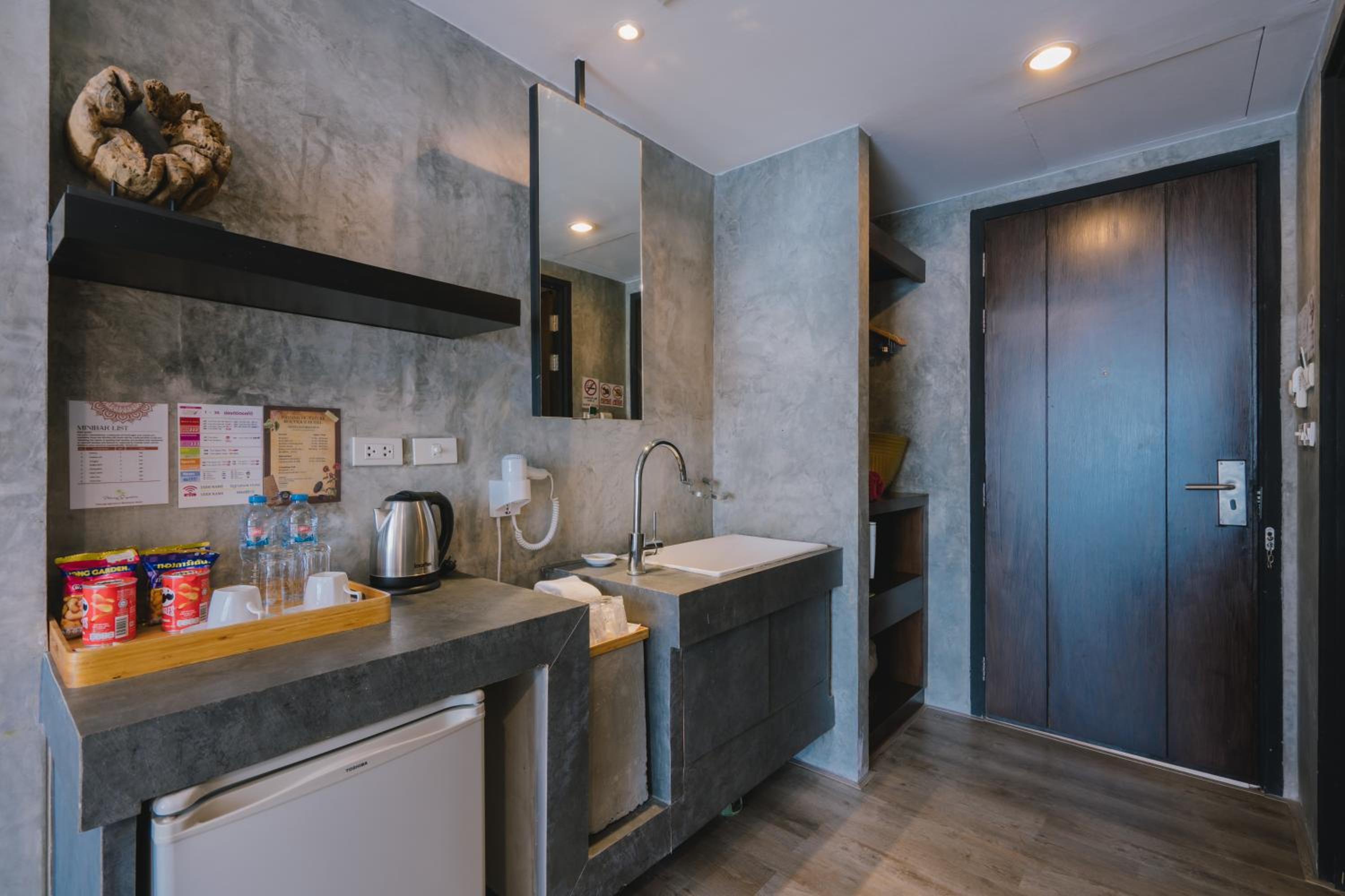 Superior Double or Twin Room With Bath photo 2