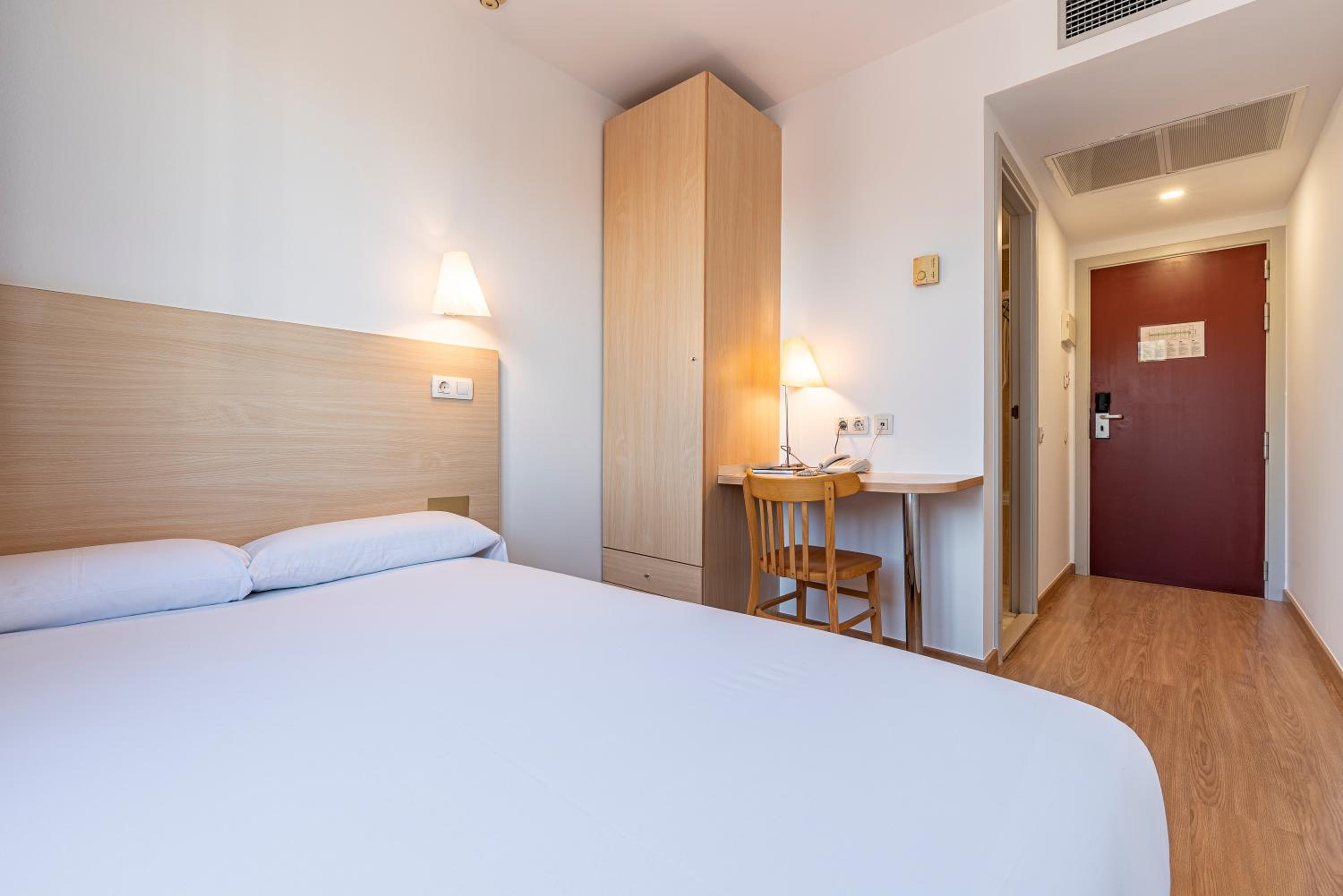 Habitación Estándar con Cama Queen