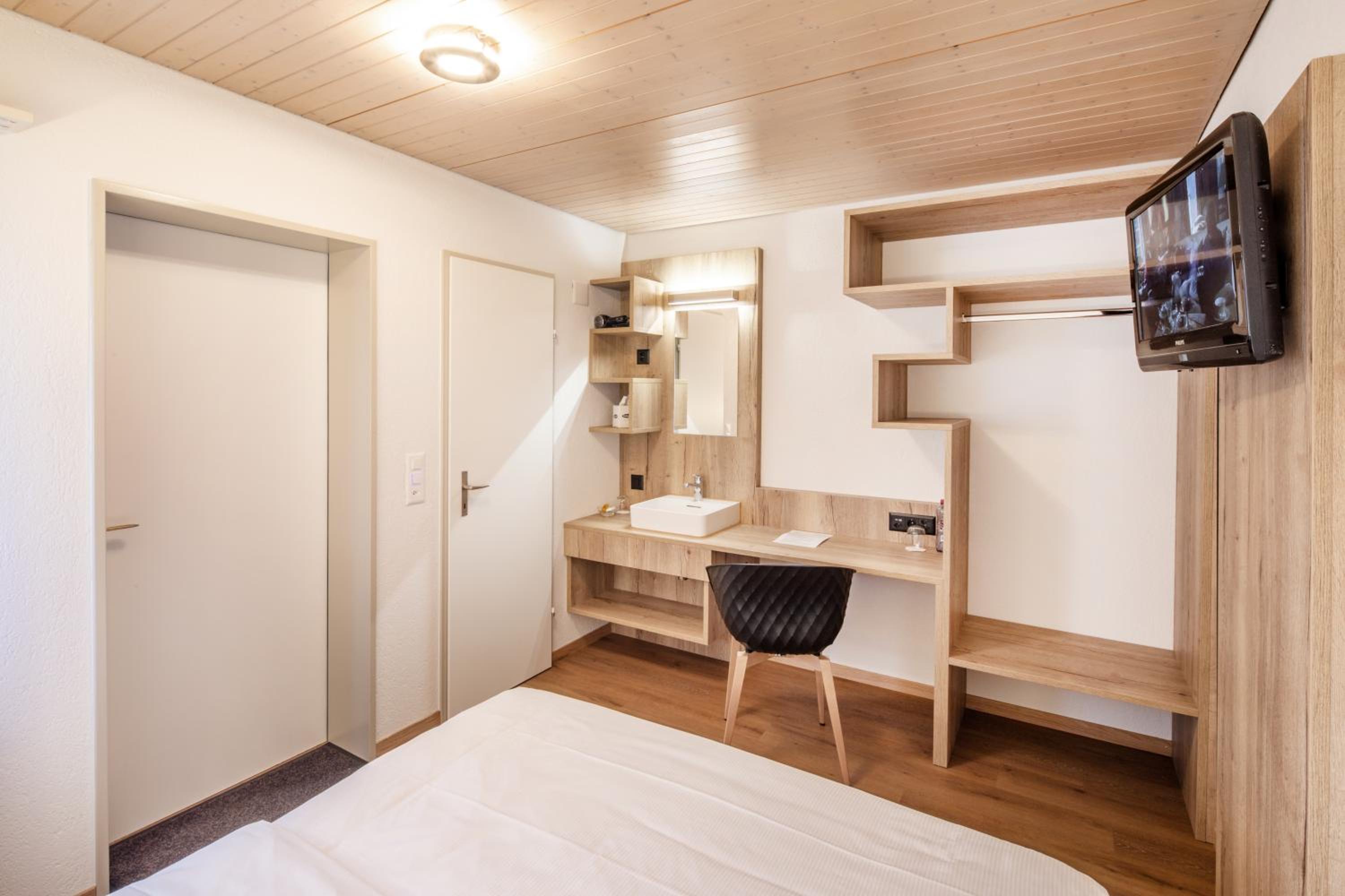 Deluxe Single Room