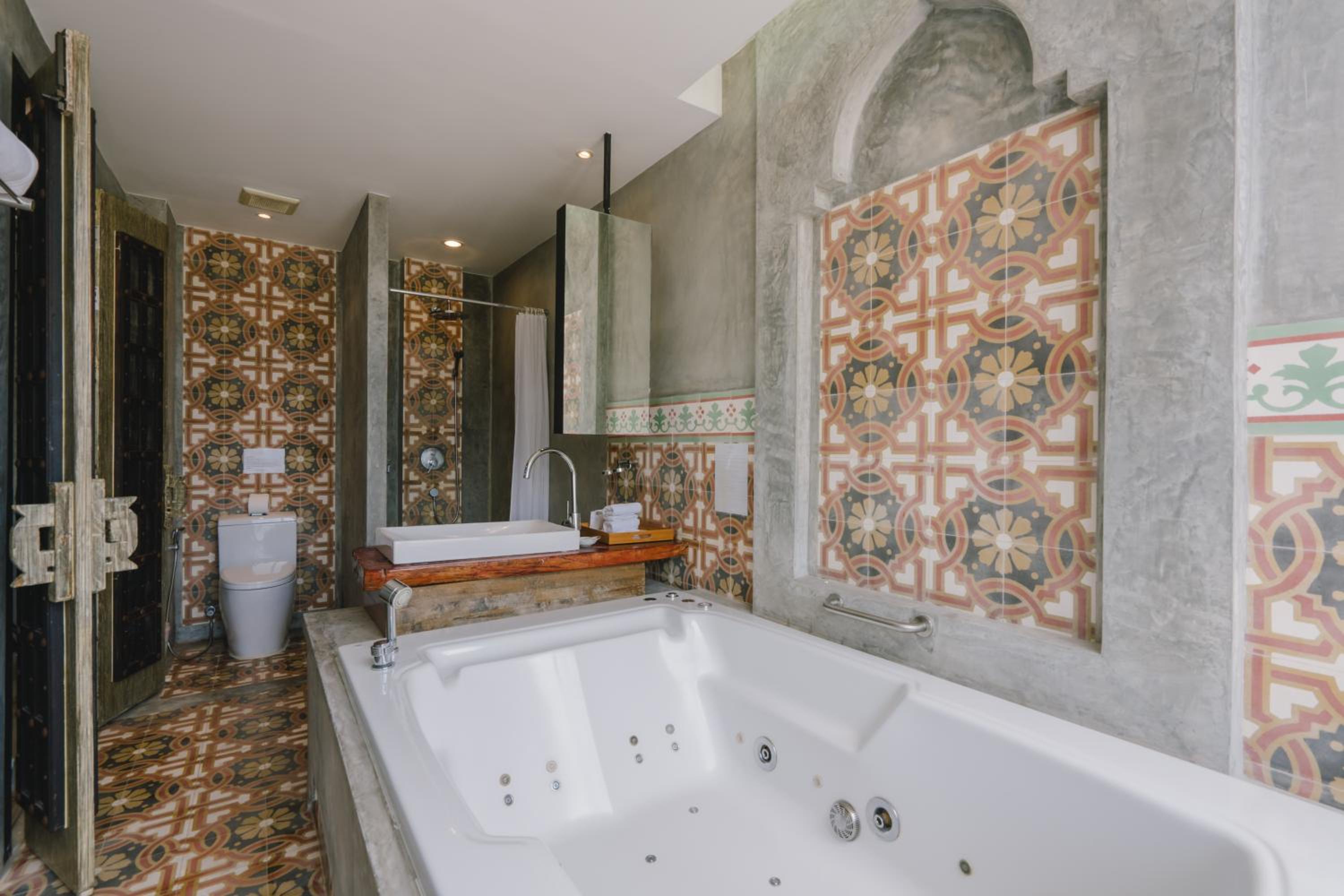 Deluxe Double Studio with Sea View and Spa Bath photo 2