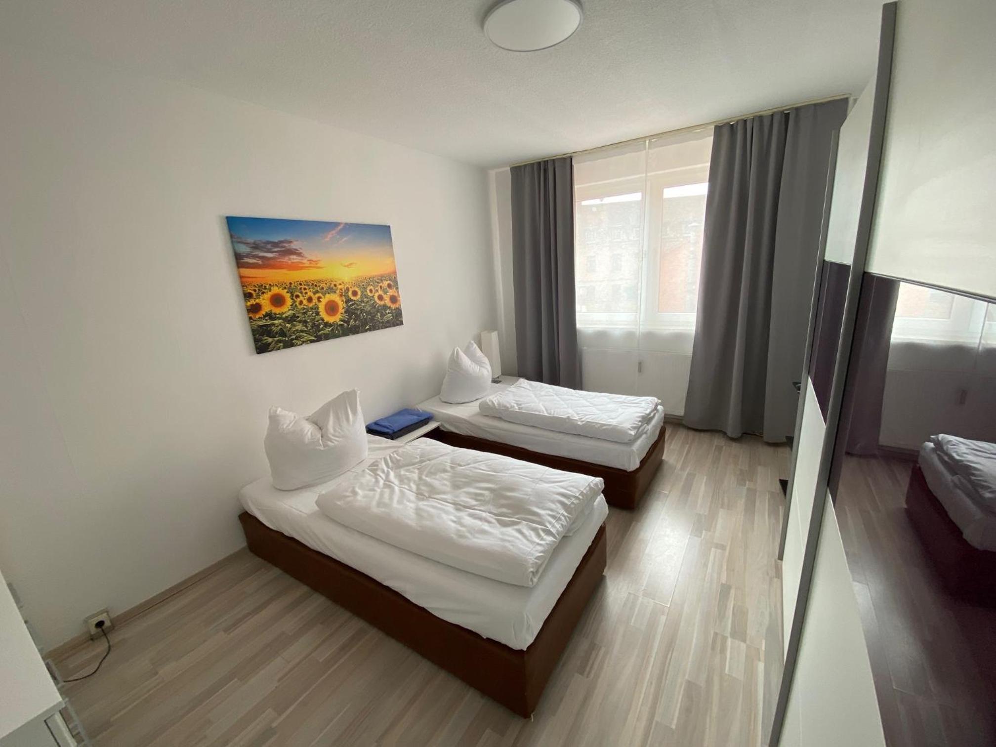 Apartment photo 2