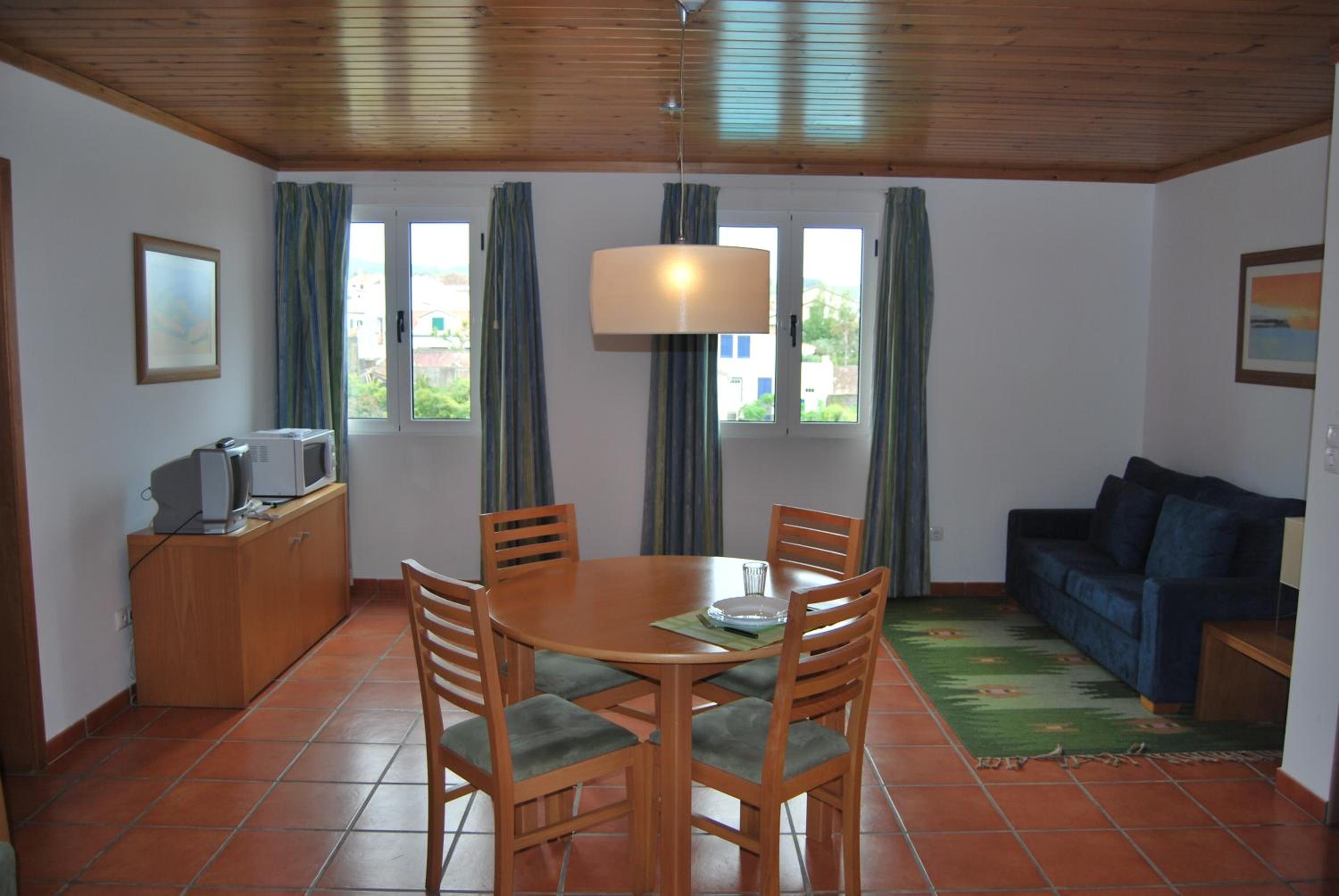 Villa - Photo 1
