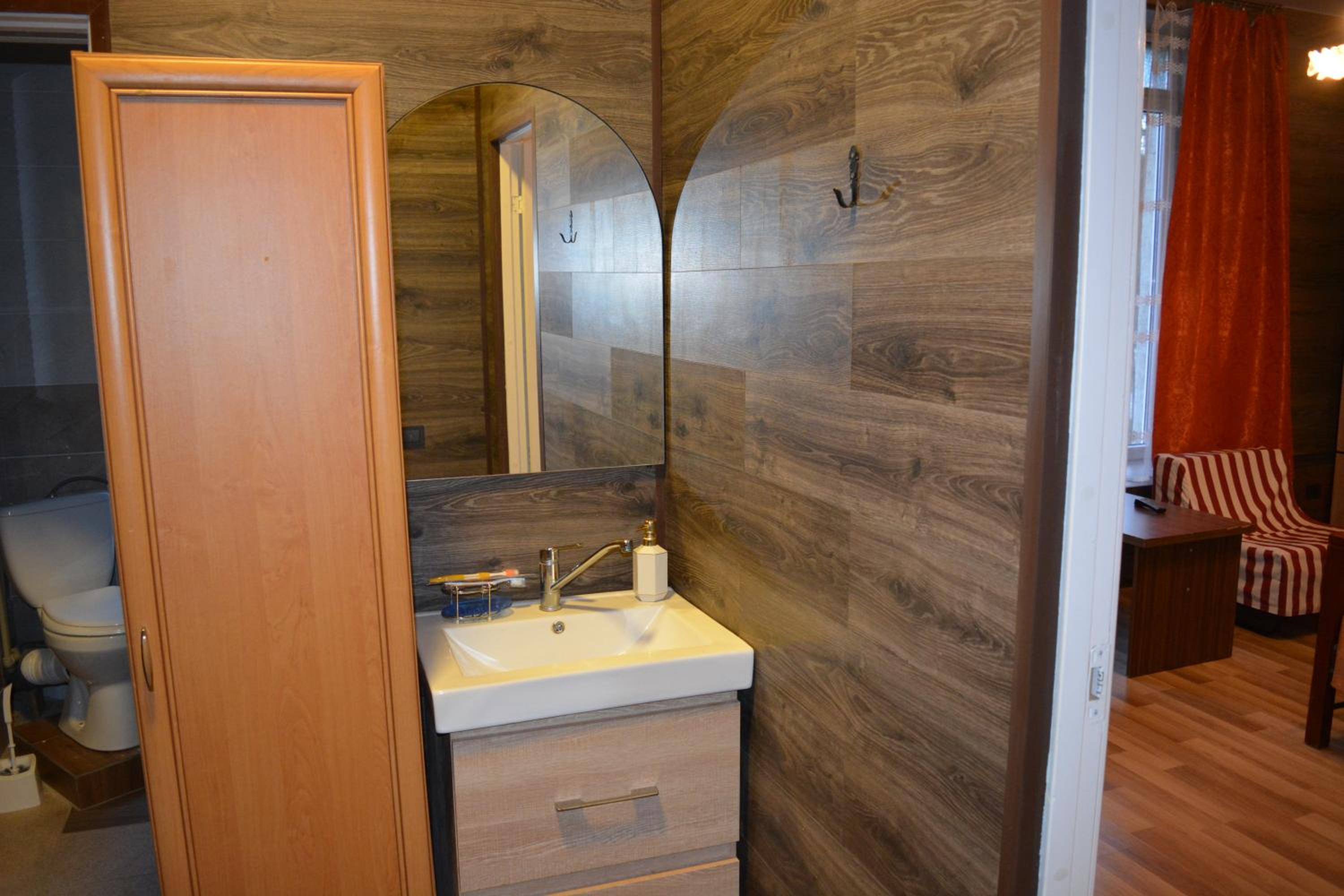 Twin Room With Shower photo 2