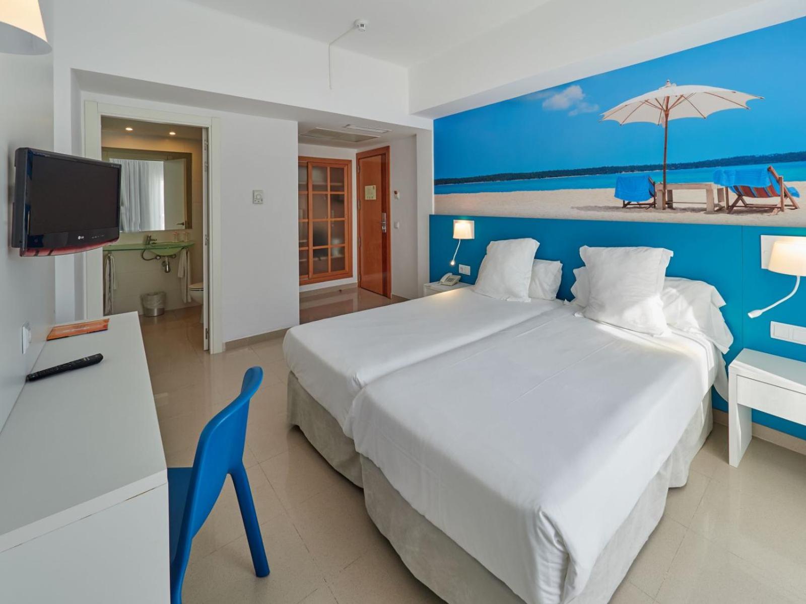 Double or Twin Room photo 2