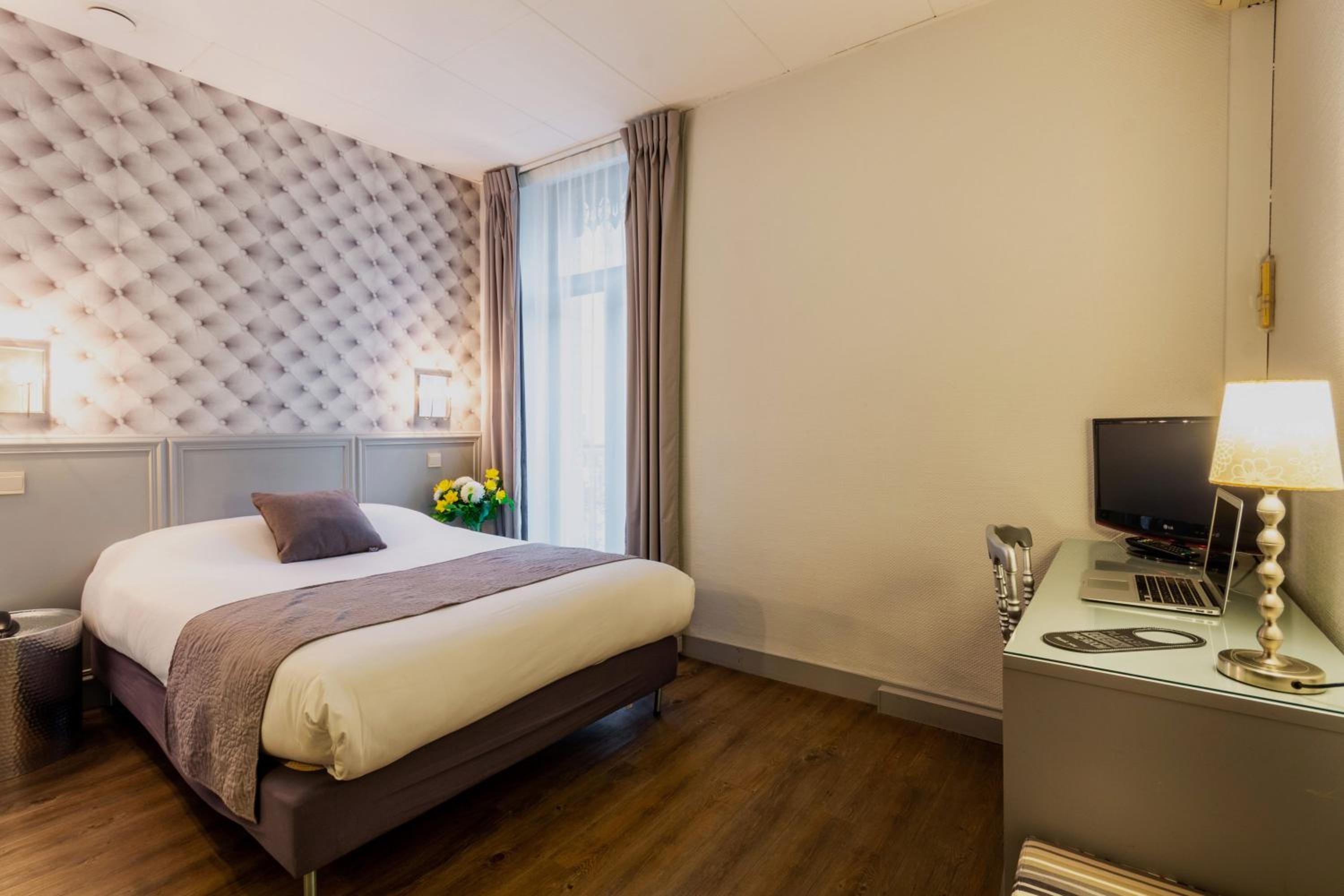 Classic Double Room - Photo 14