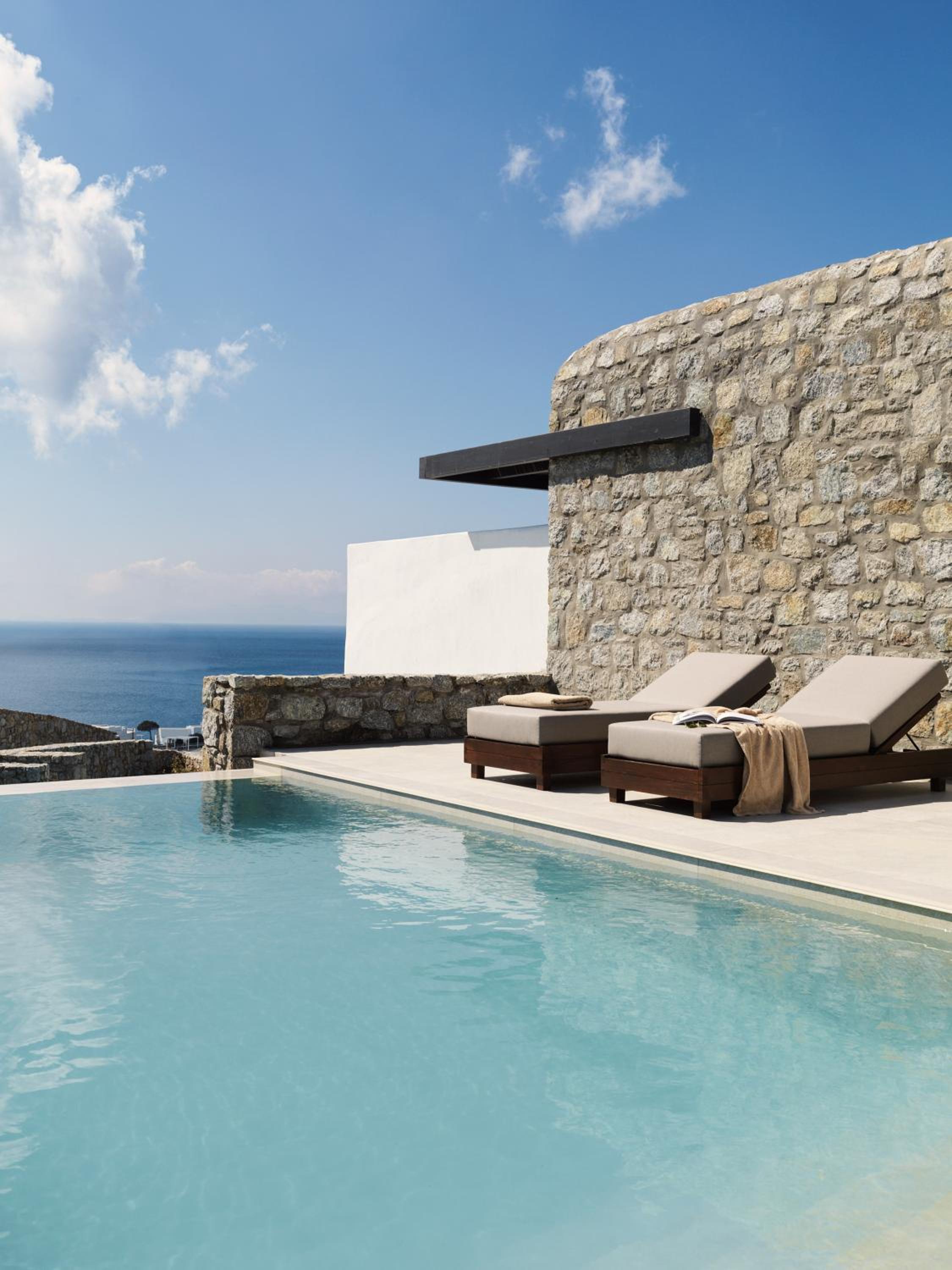 Supreme Private Pool Suite Sea View - Photo 7