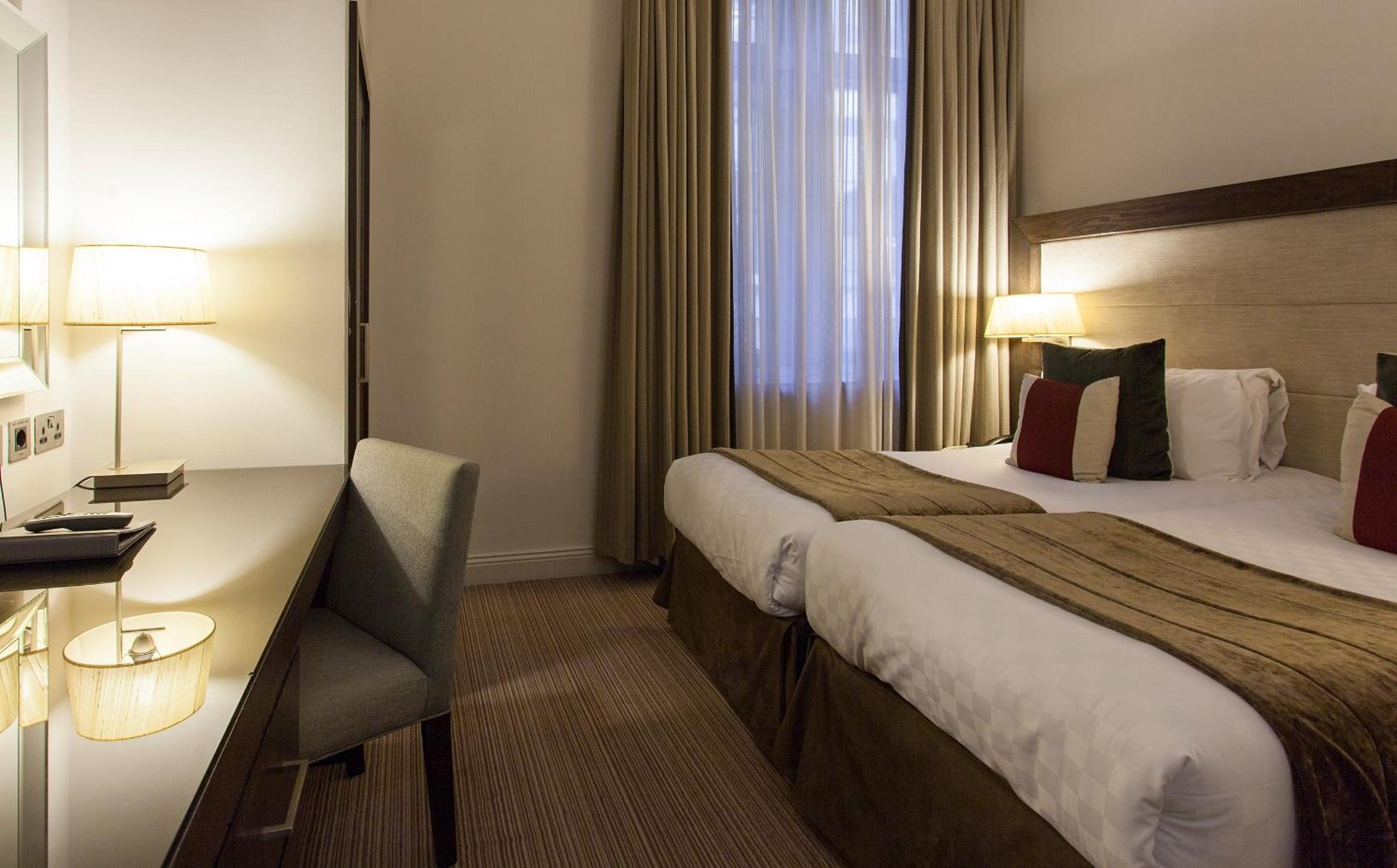 Standard Twin Room photo 1