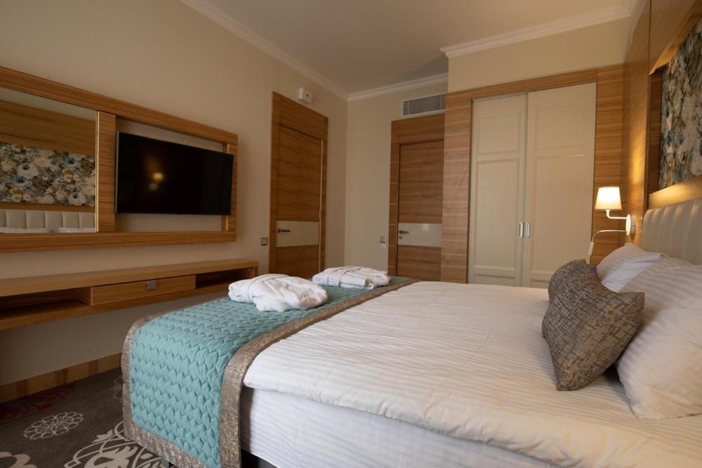 Deluxe Suite photo 3