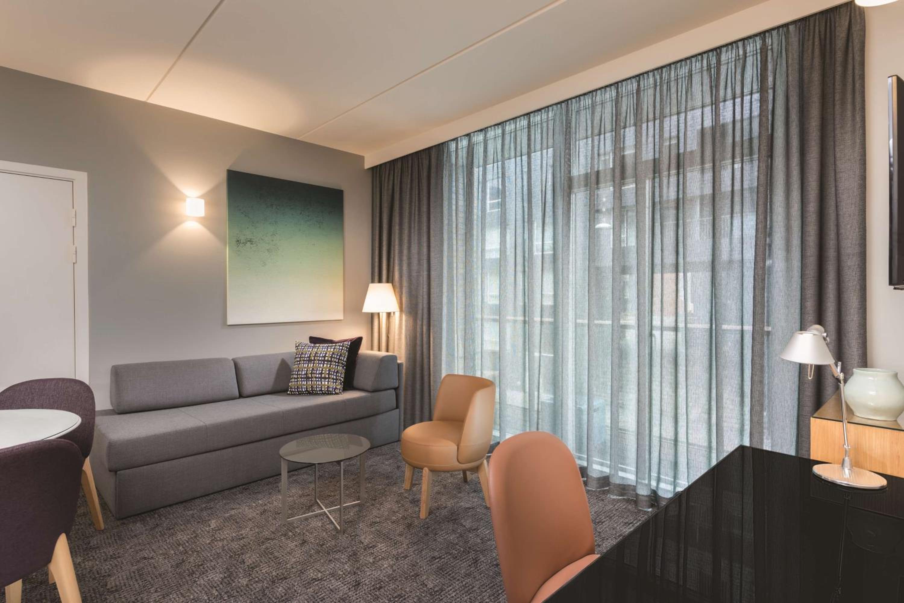 Three-Bedroom Interconnecting Apartment