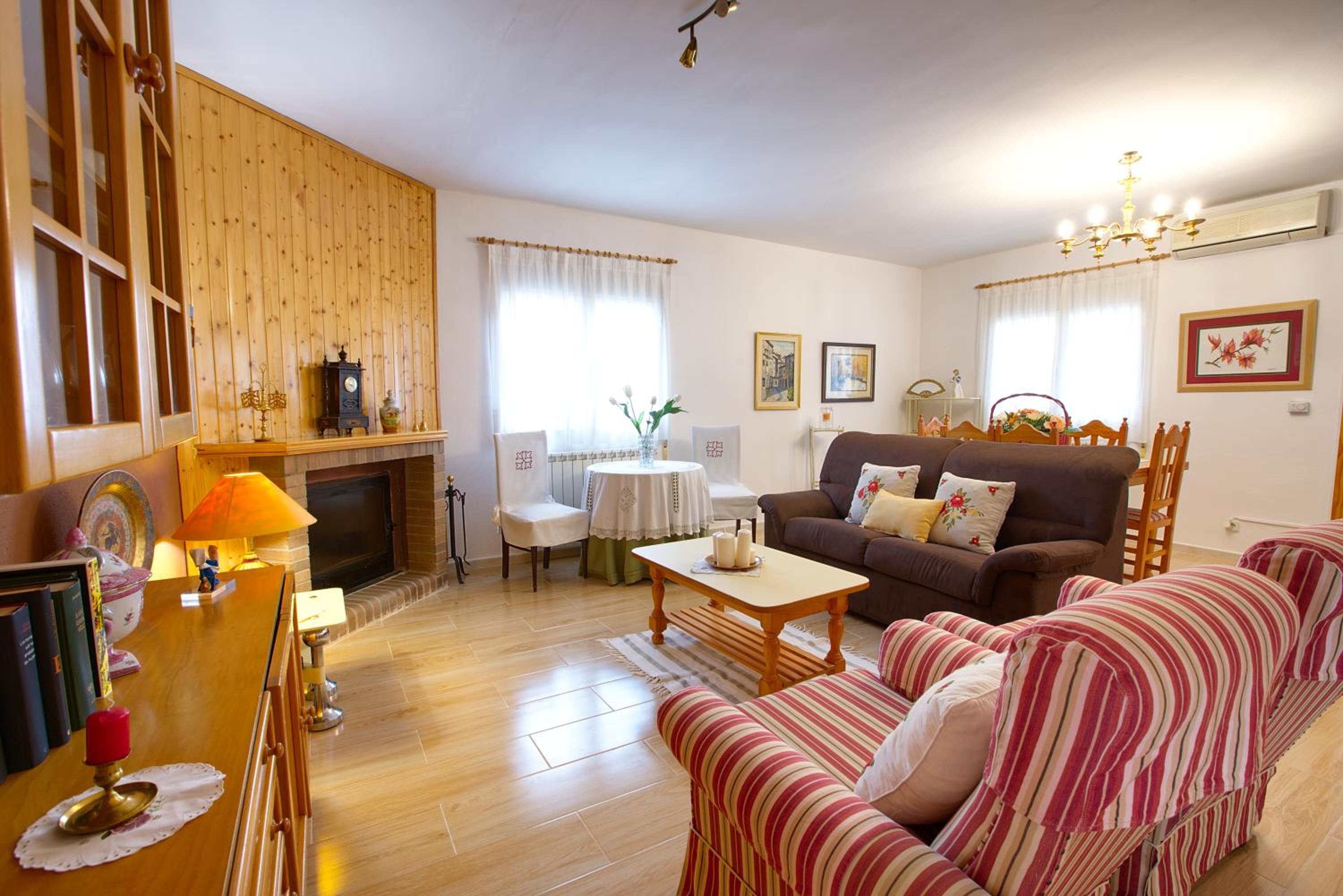Casa de cuatro habitaciones