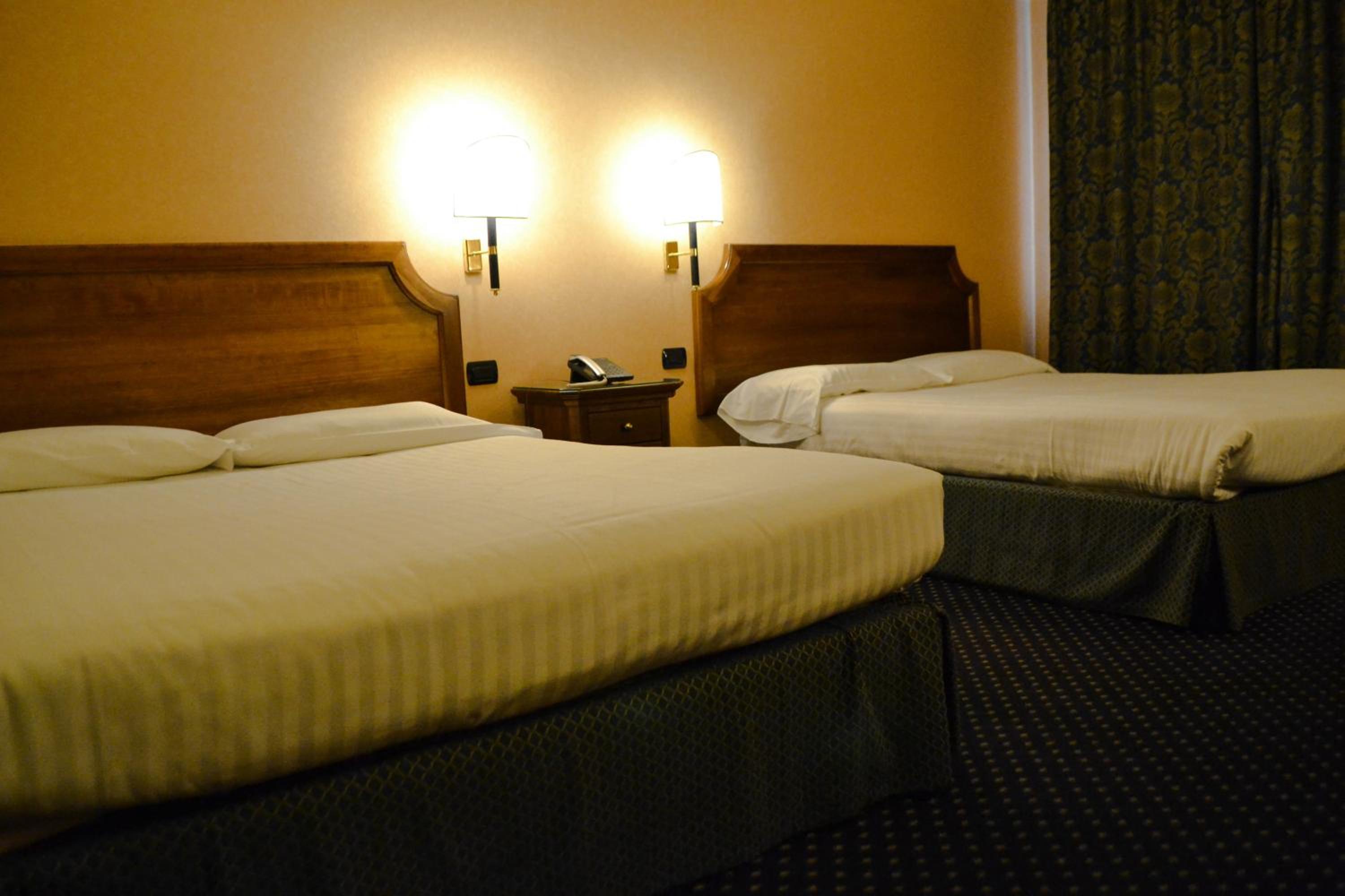 Executive Triple Suite photo 2