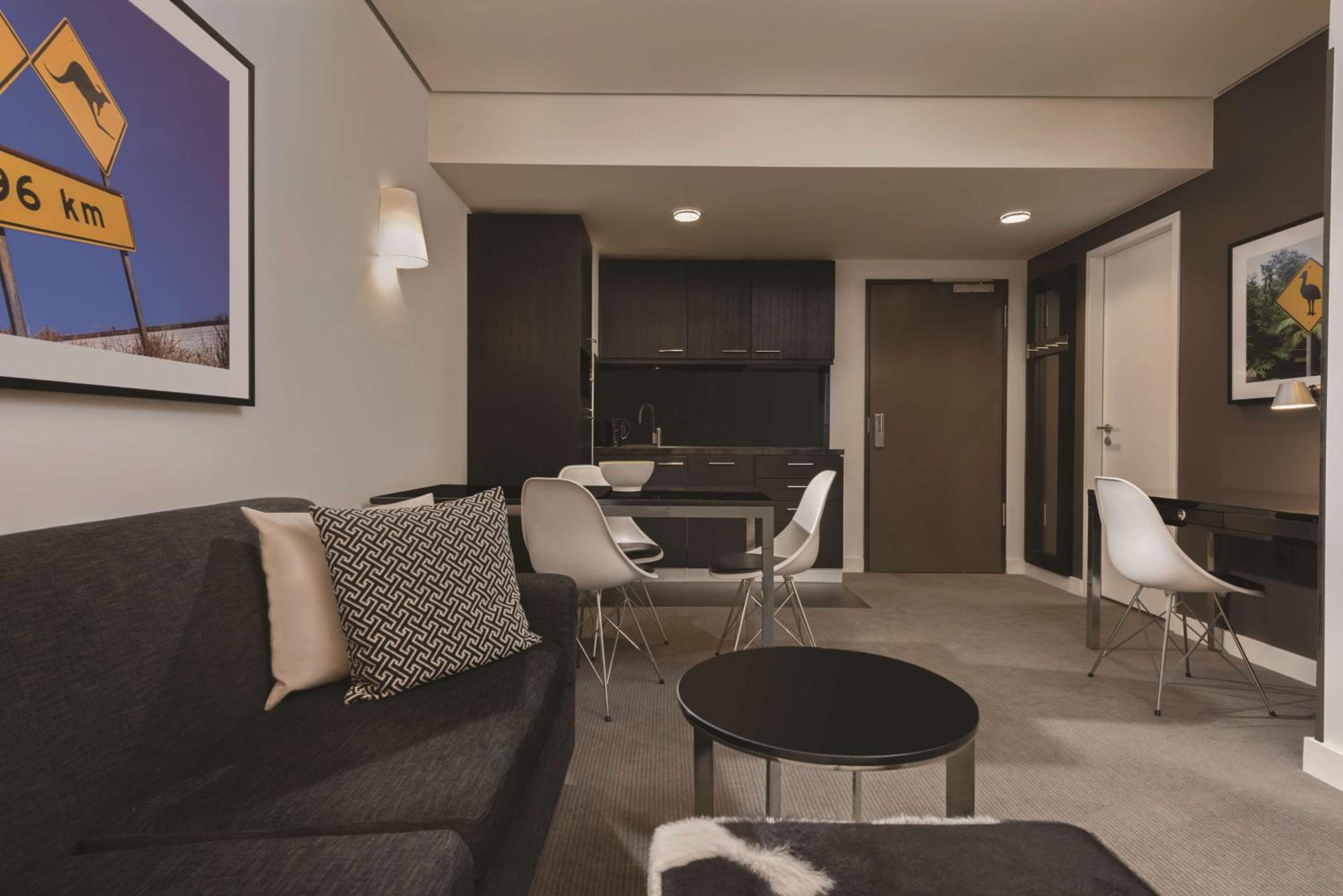 One-Bedroom Apartment - Photo 5
