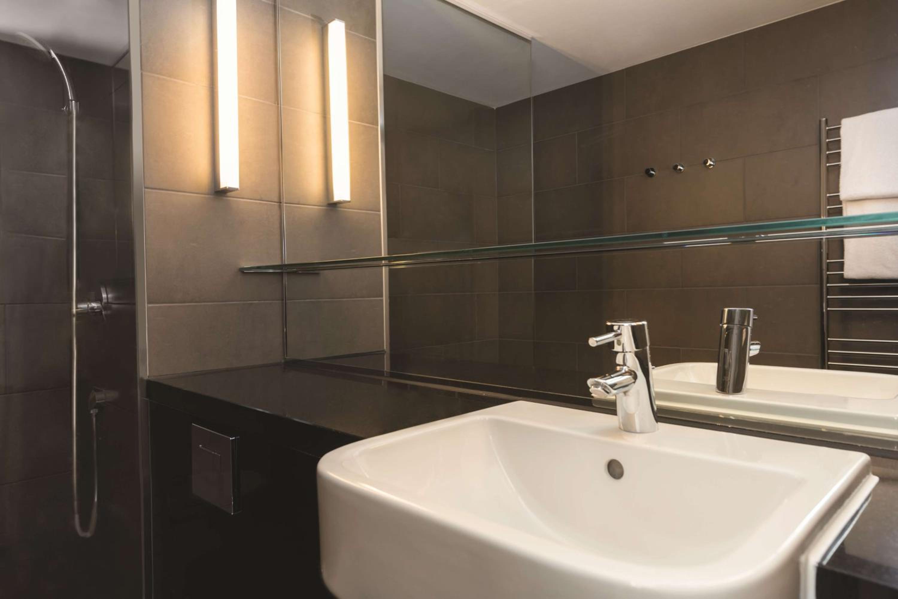 Three-Bedroom Interconnecting Apartment