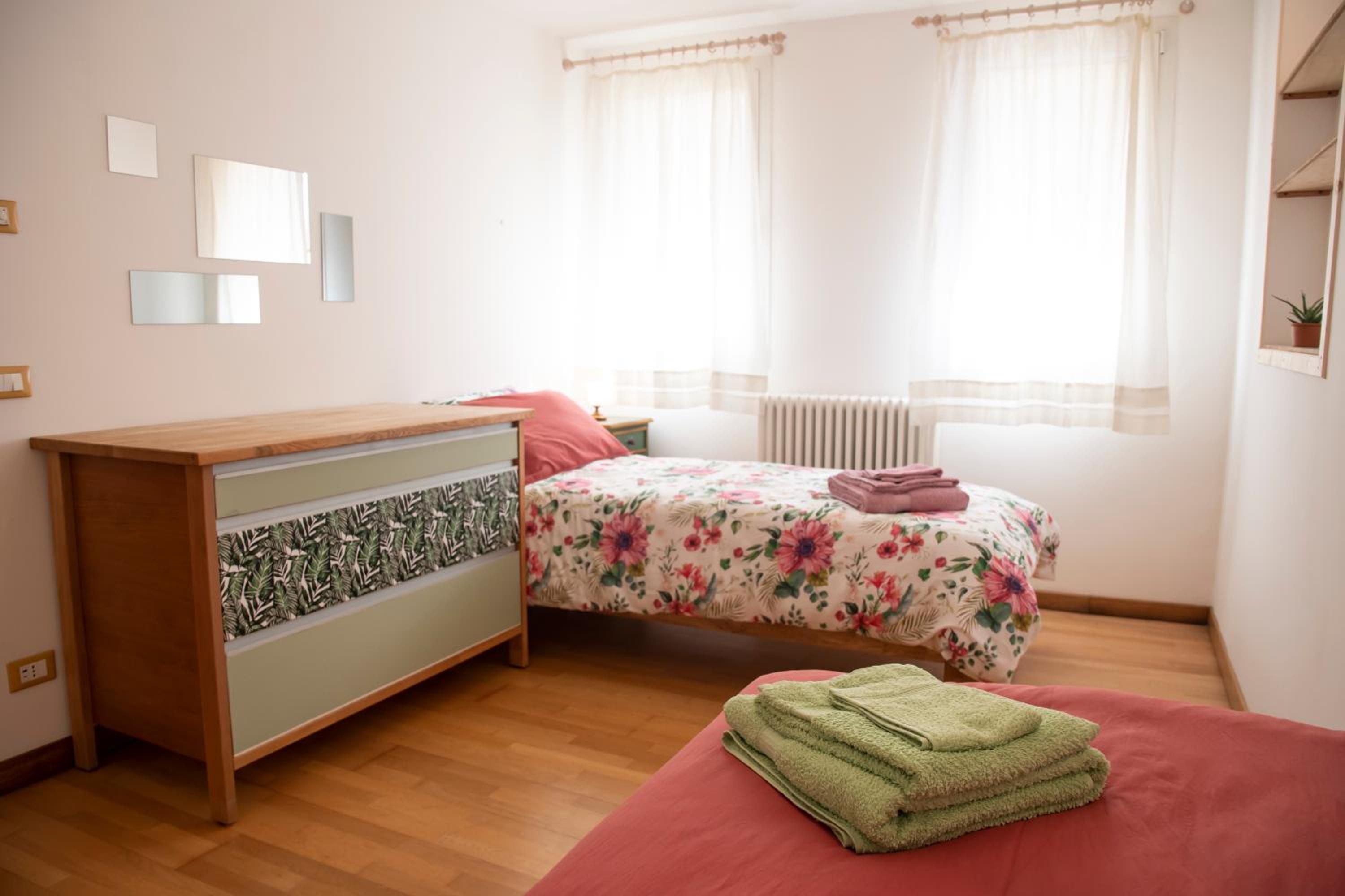 Family Two-Bedroom Apartment with View photo 3