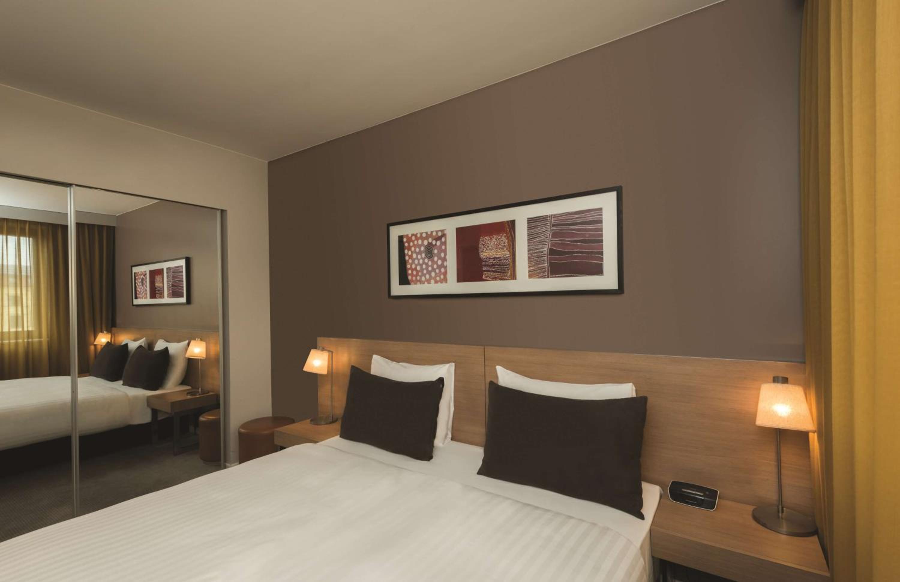 One-Bedroom Apartment - Photo 3