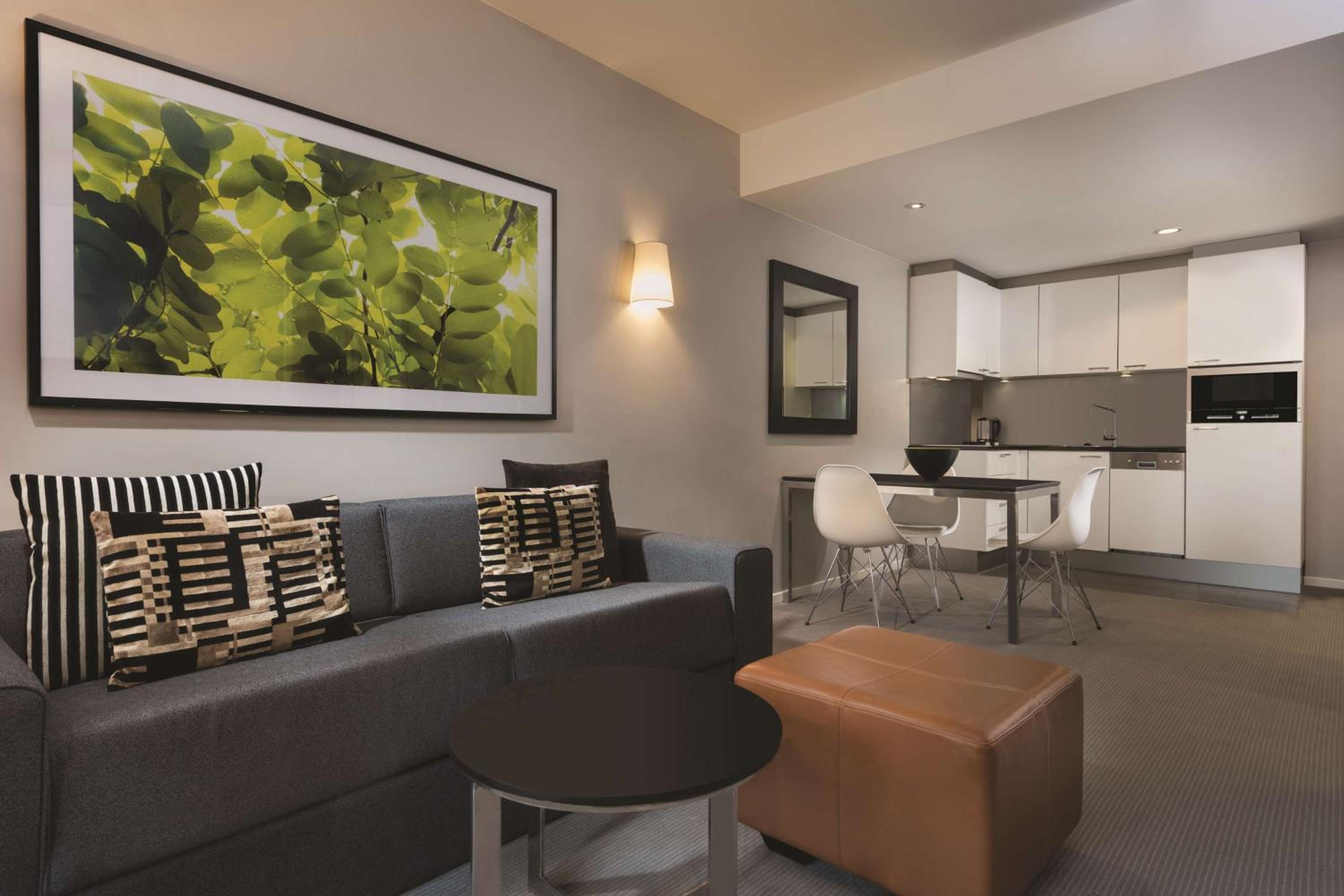 One-Bedroom Apartment - Photo 7