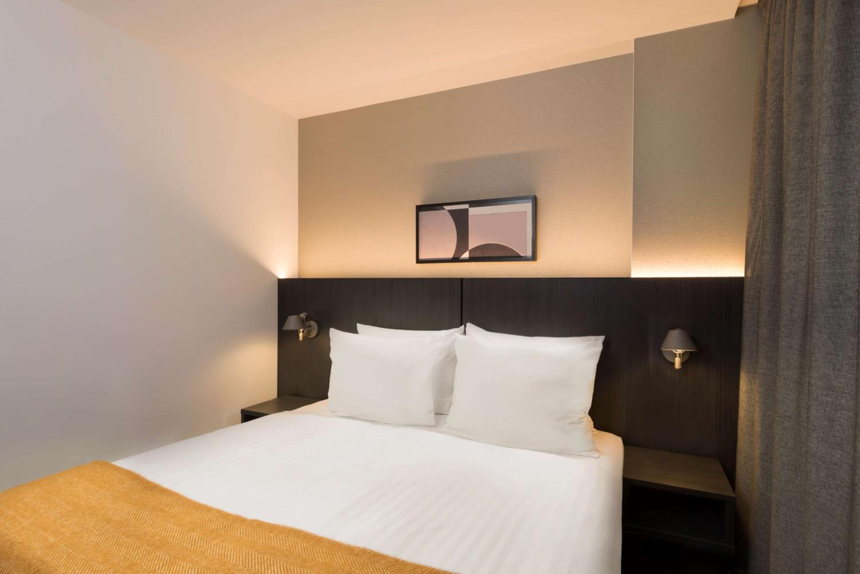 Premier One-Bedroom Apartment