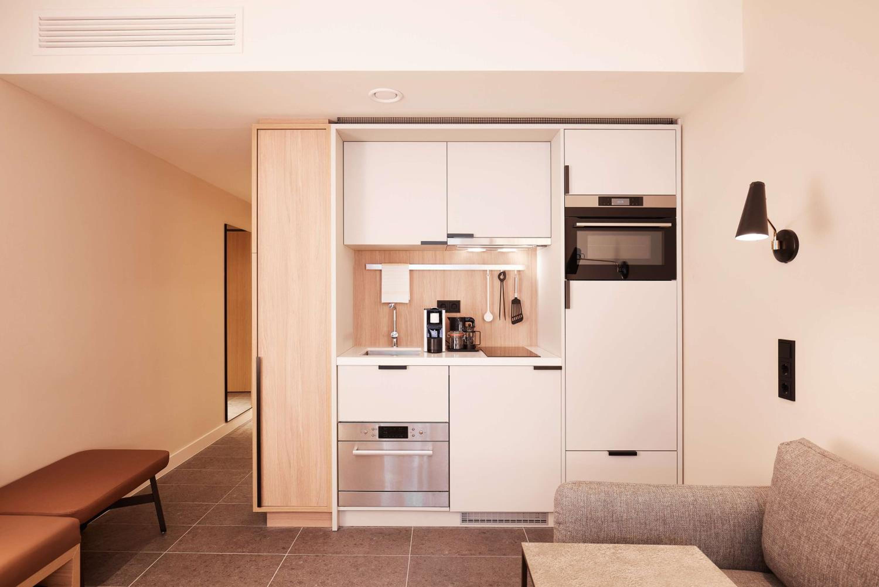 Two-Bedroom Interconnecting Apartment thumbnail 6