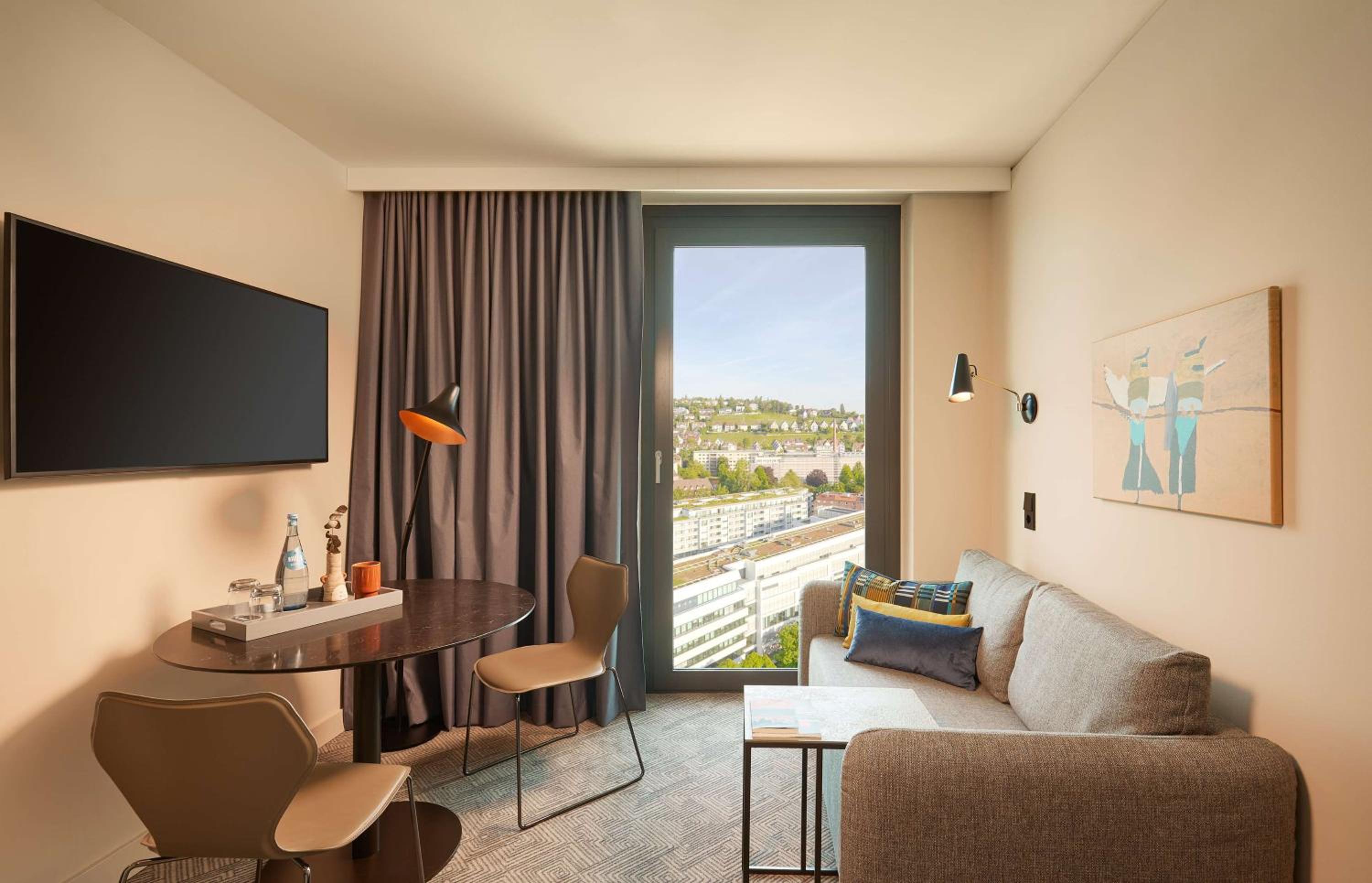 One-Bedroom Apartment - Photo 1