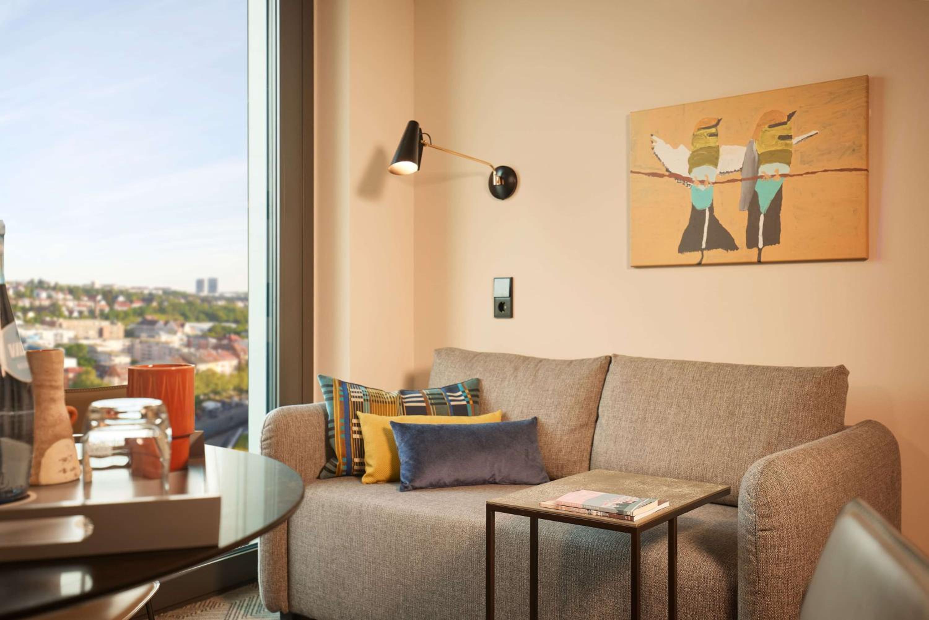 One-Bedroom Apartment - Photo 4