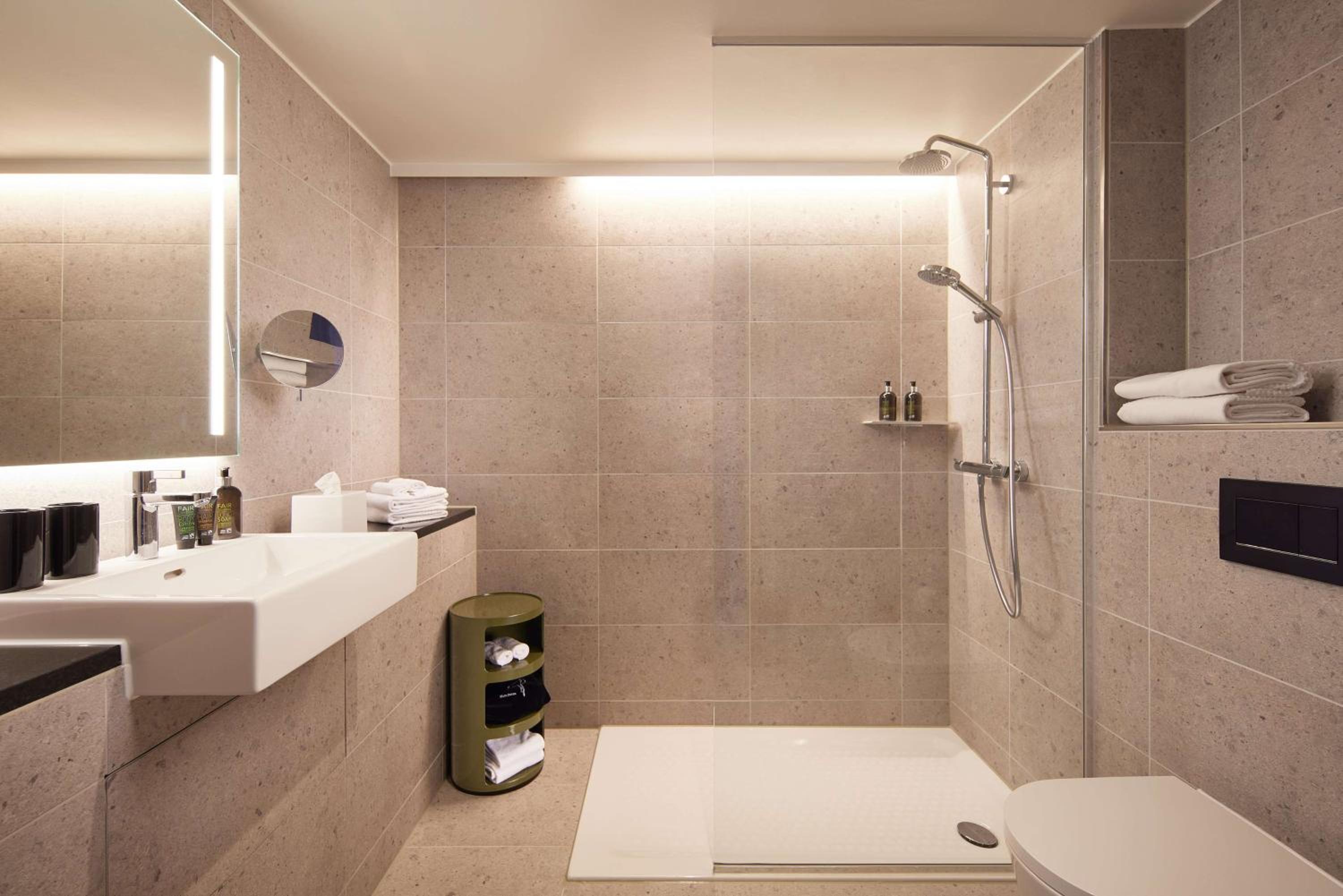 One-Bedroom Apartment - Photo 9