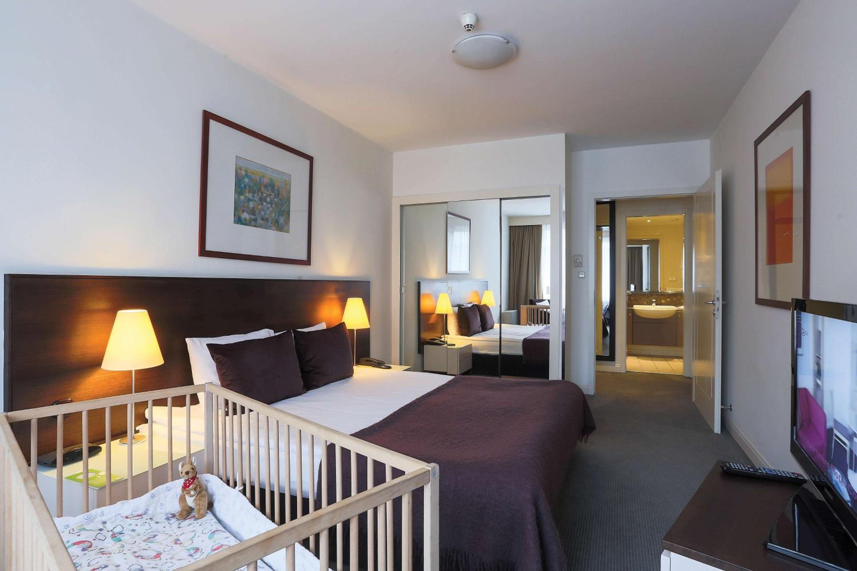 One-Bedroom Apartment