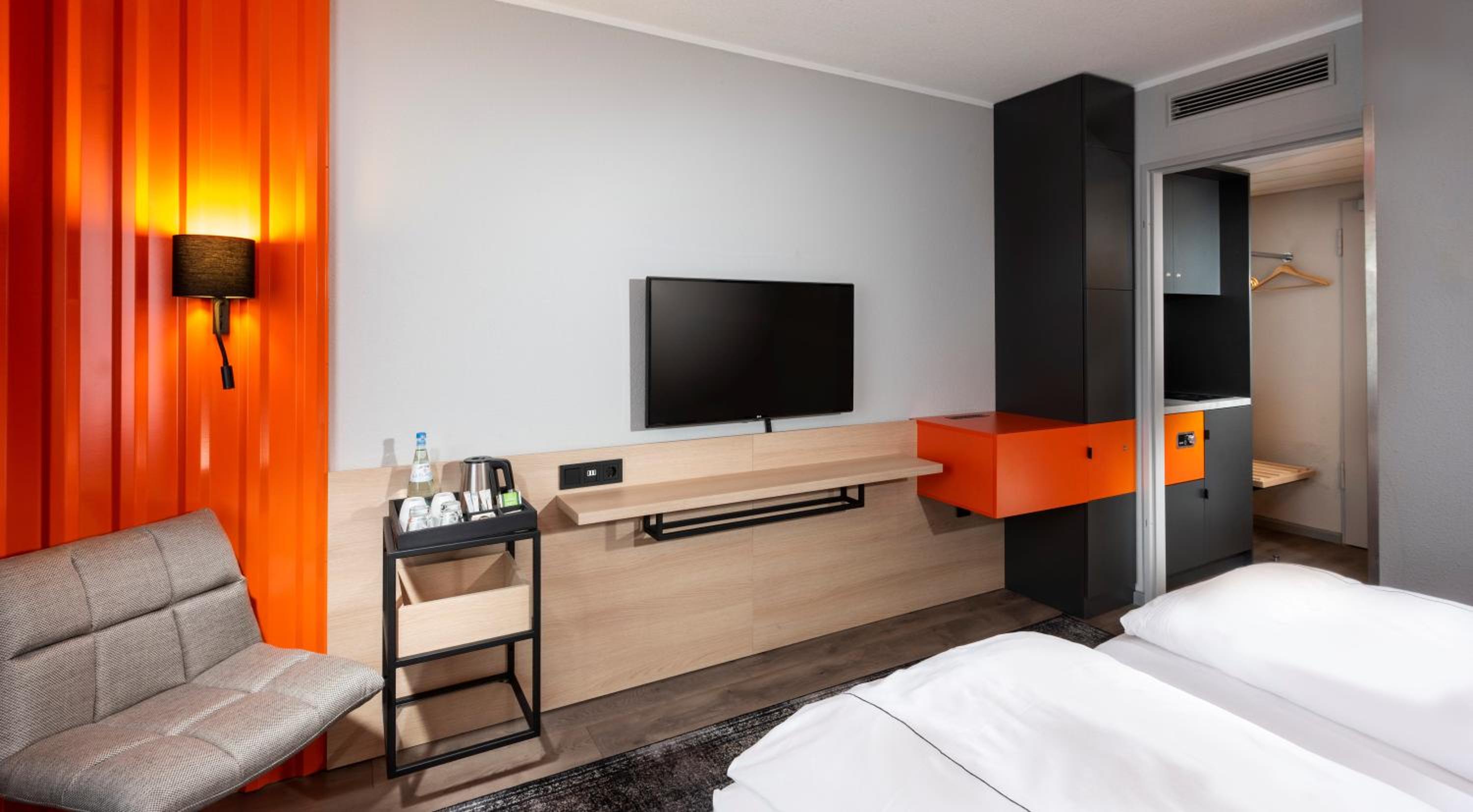 ibis Styles Berlin Treptow — photo 81