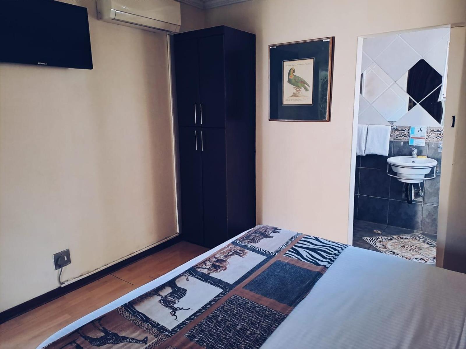 Deluxe Queen Room photo 3