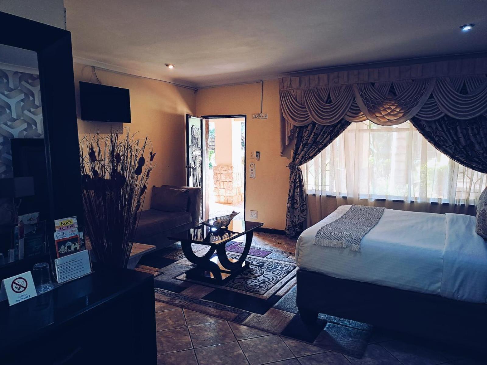 Deluxe Suite photo 2