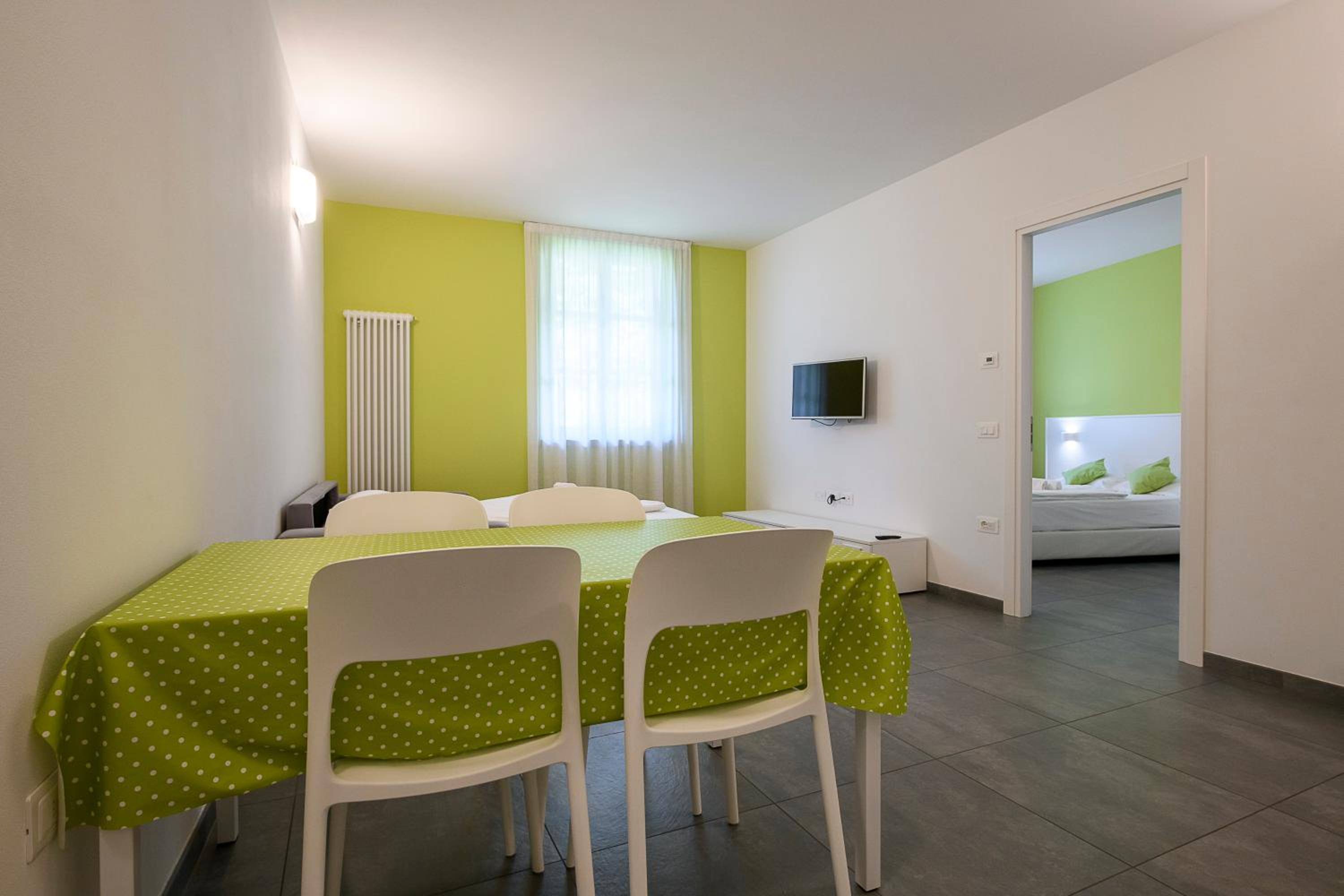 One-Bedroom Apartment