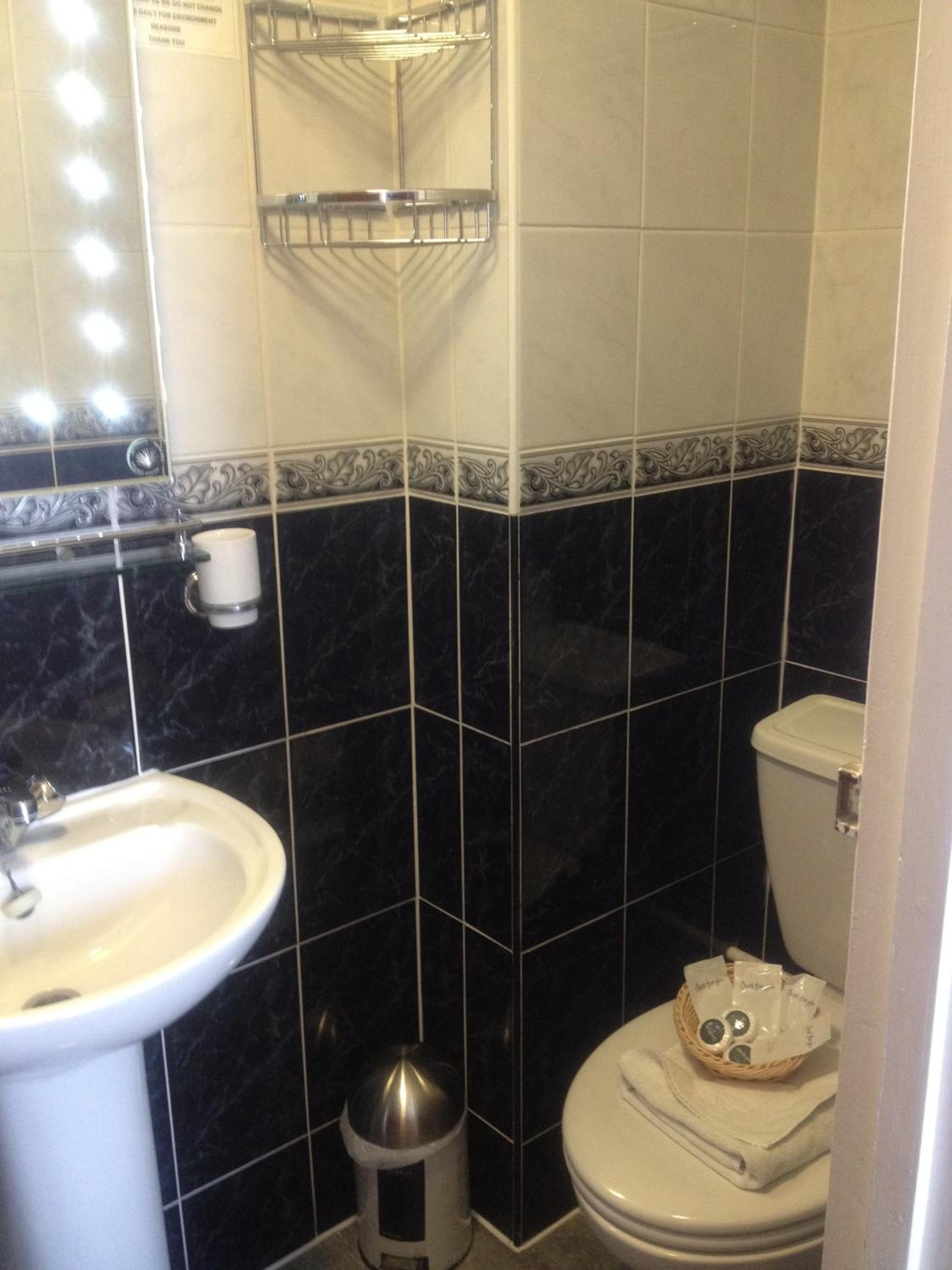Single Room photo 2
