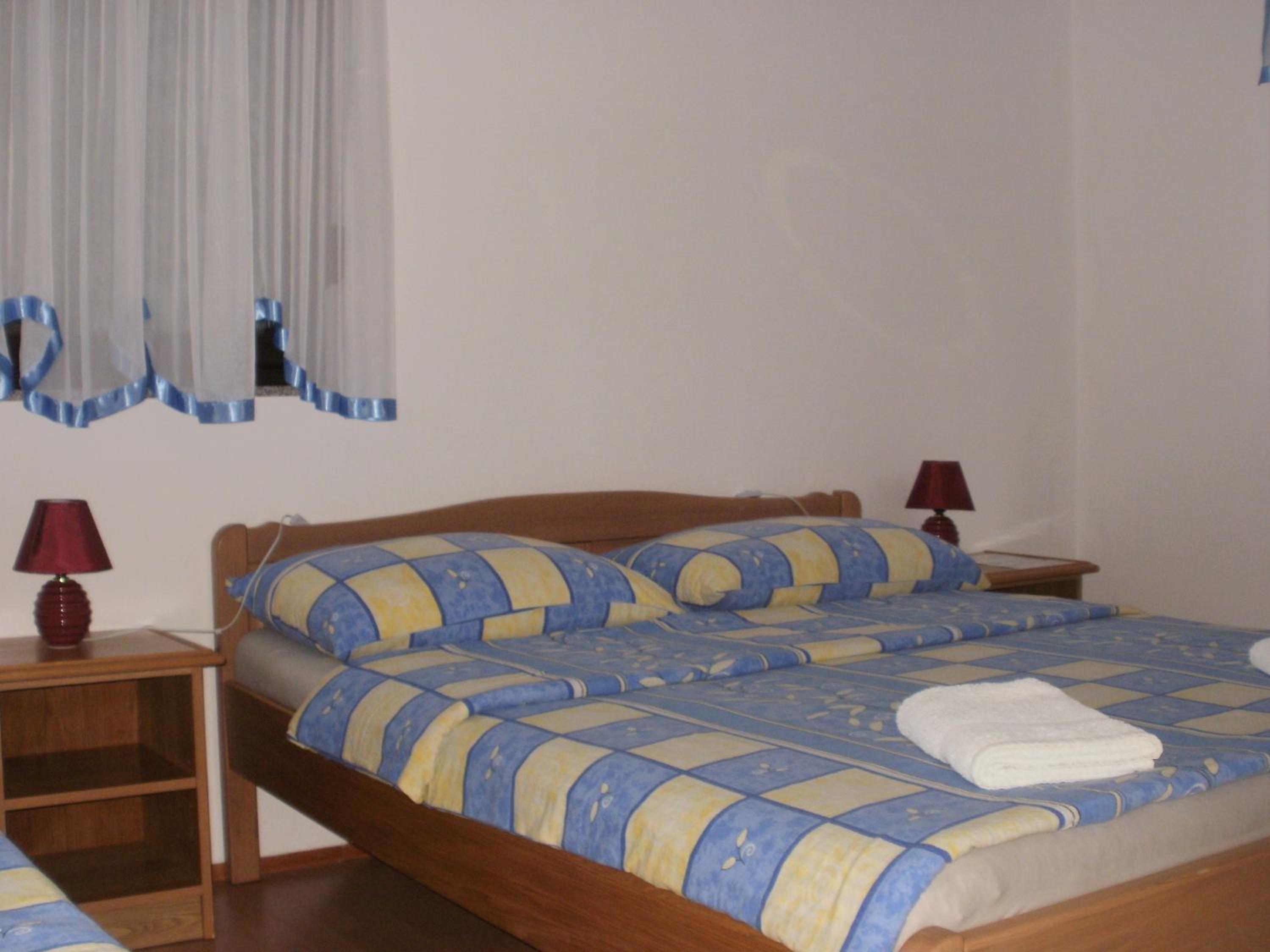 Double Room with Shared Bathroom photo 1