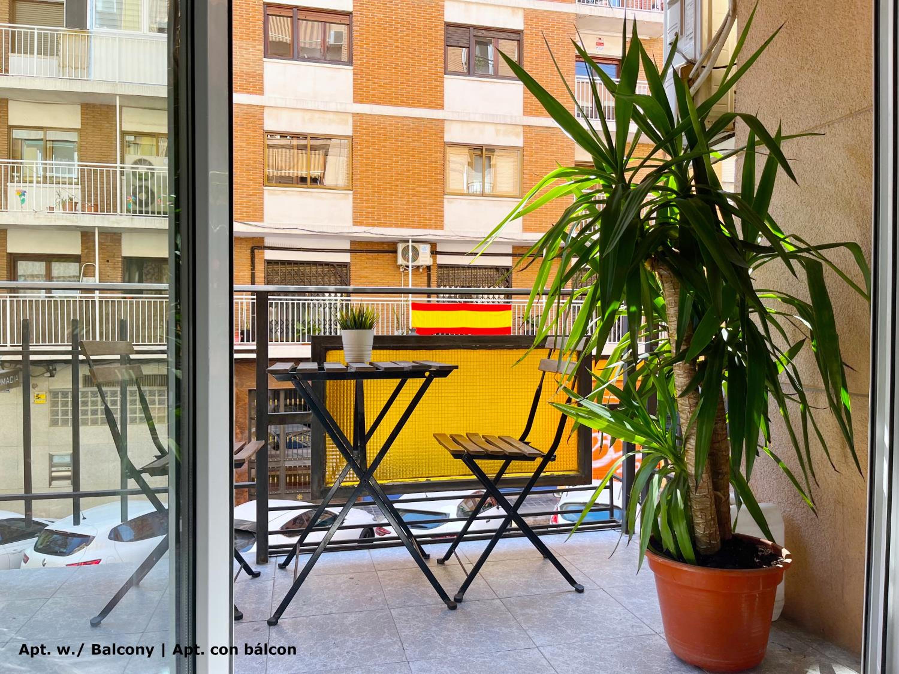 Apartment with Balcony - Photo 18