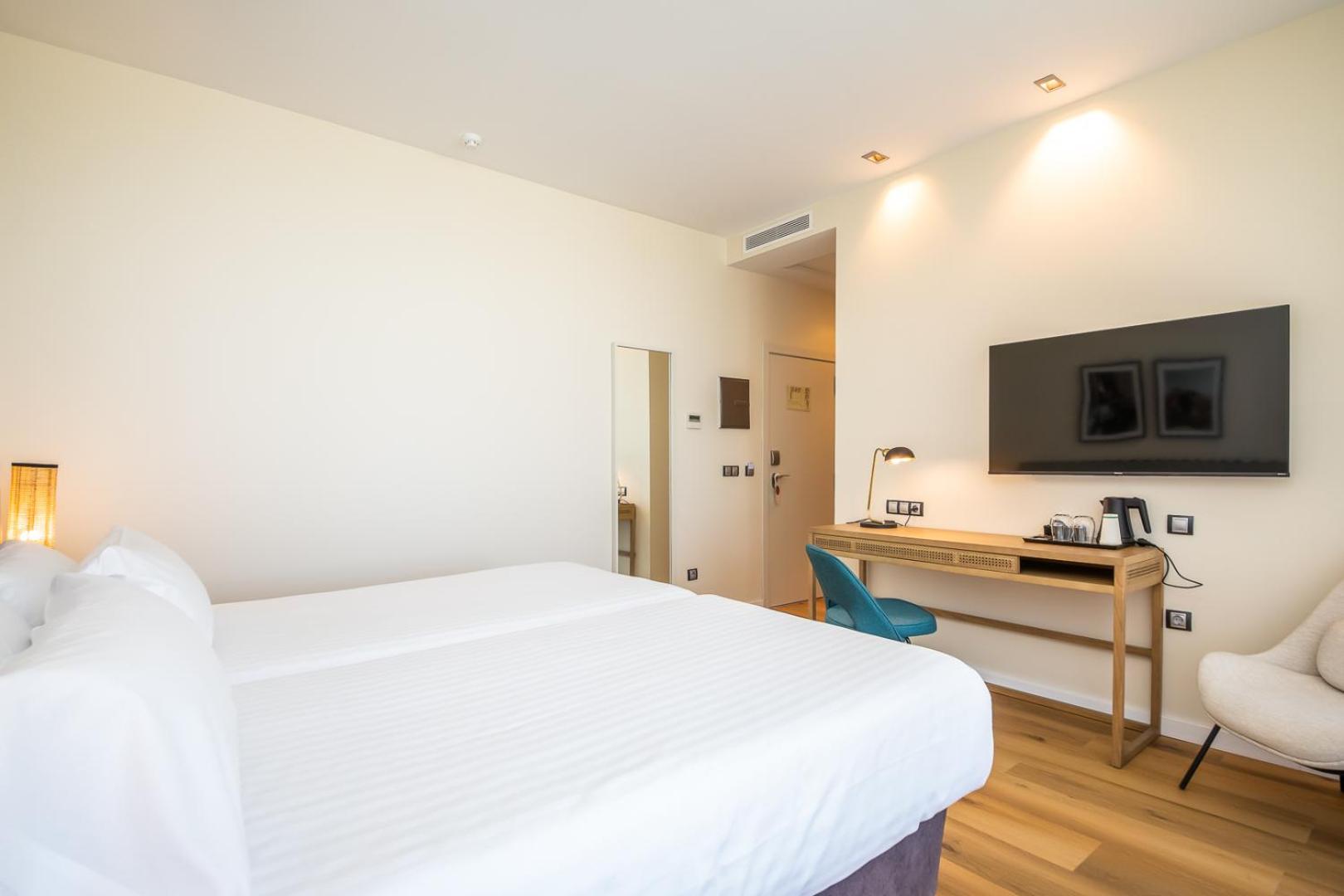 Standard Double Room - Photo 2