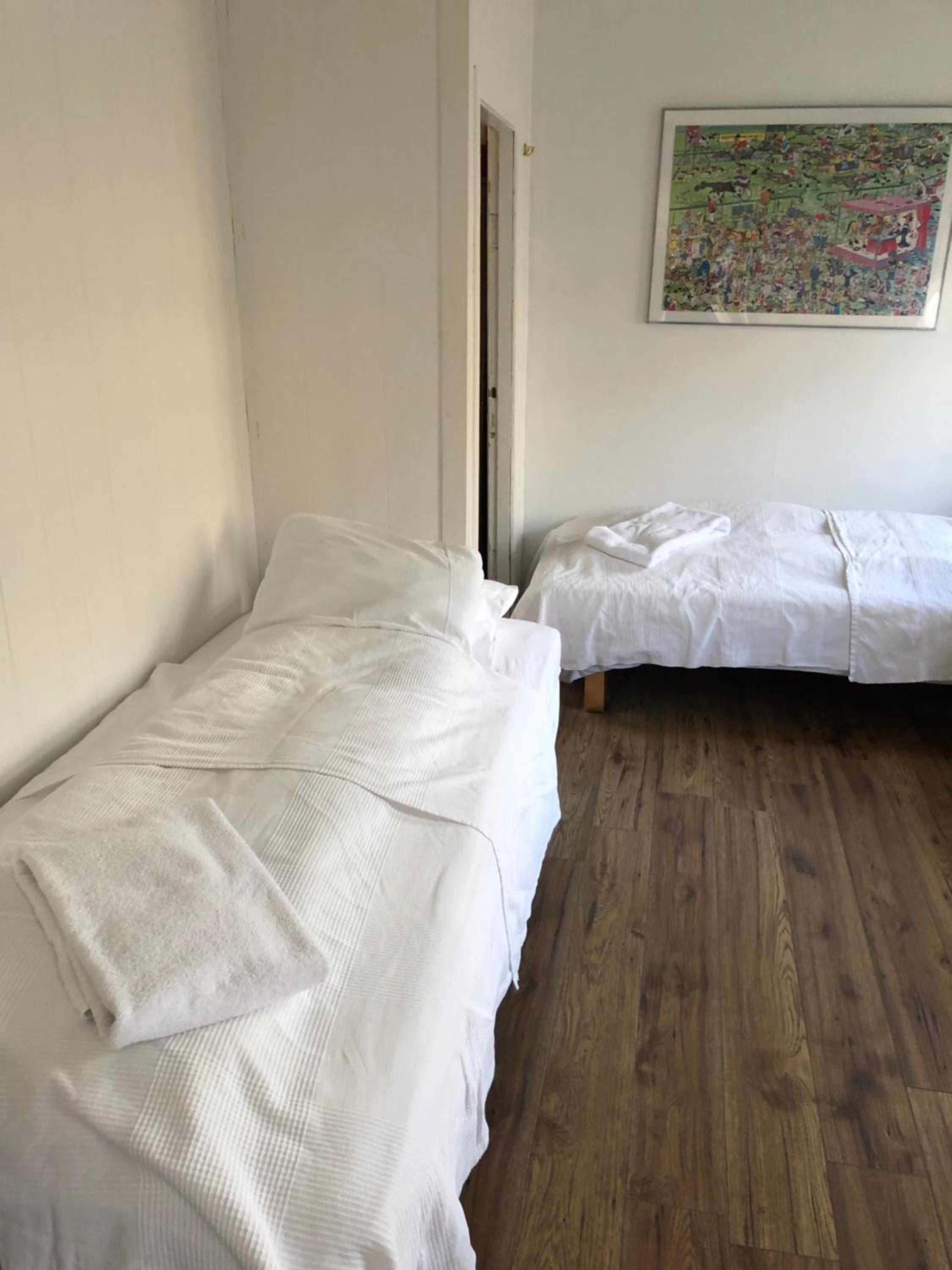 Three-Bedroom House - Photo 4