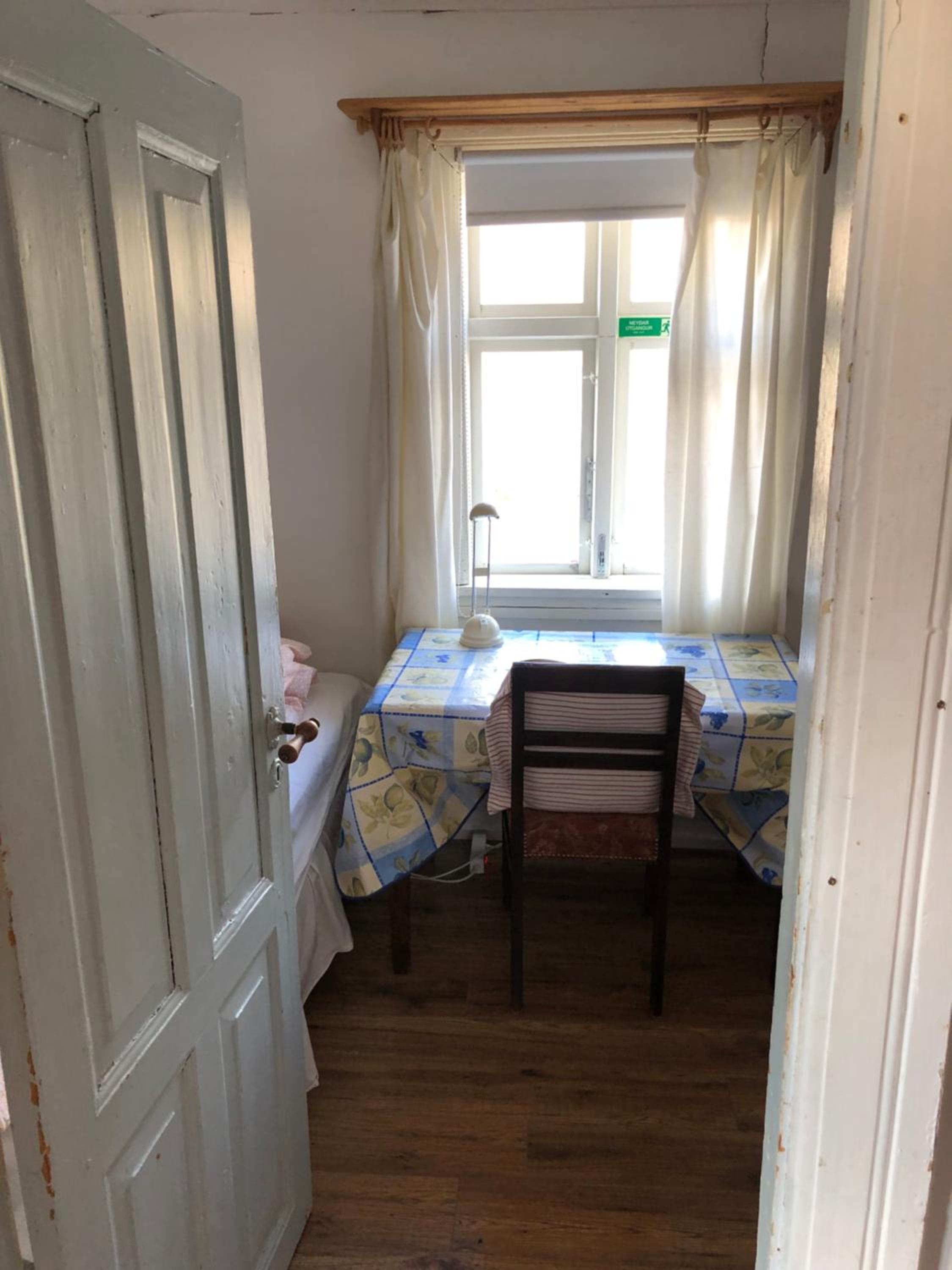 Three-Bedroom House - Photo 1