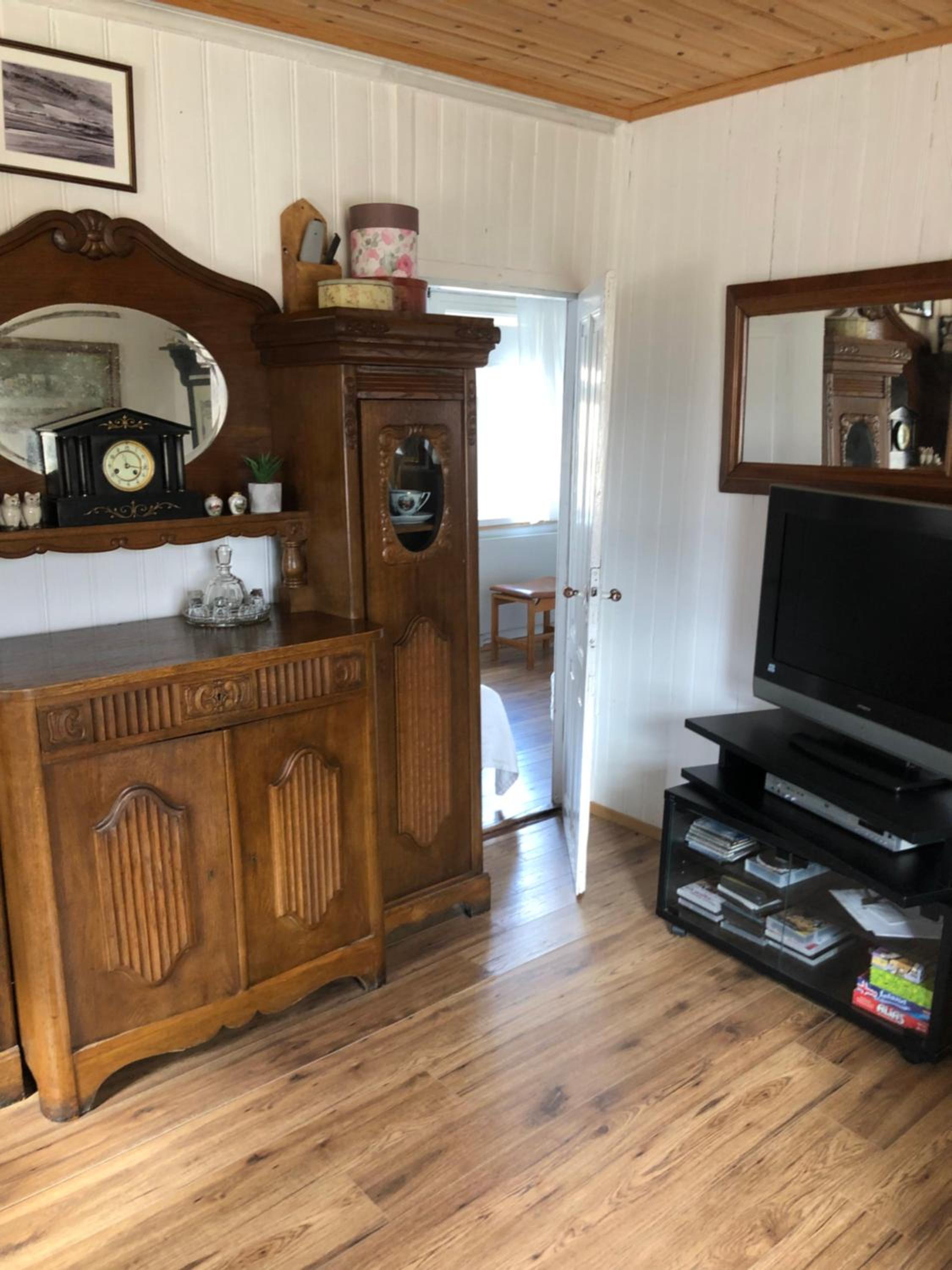 Three-Bedroom House - Photo 11