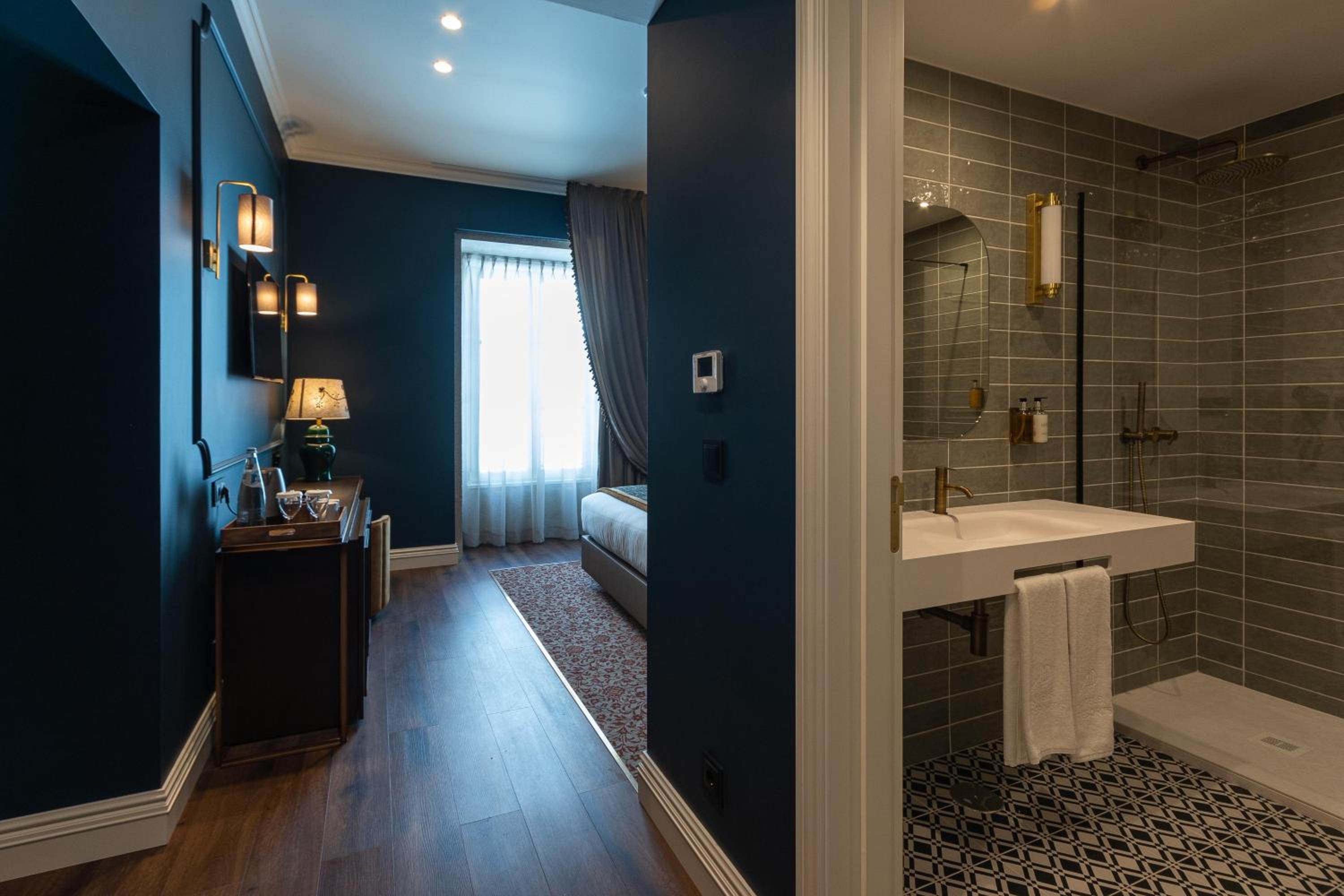 Double or Twin Room photo 3