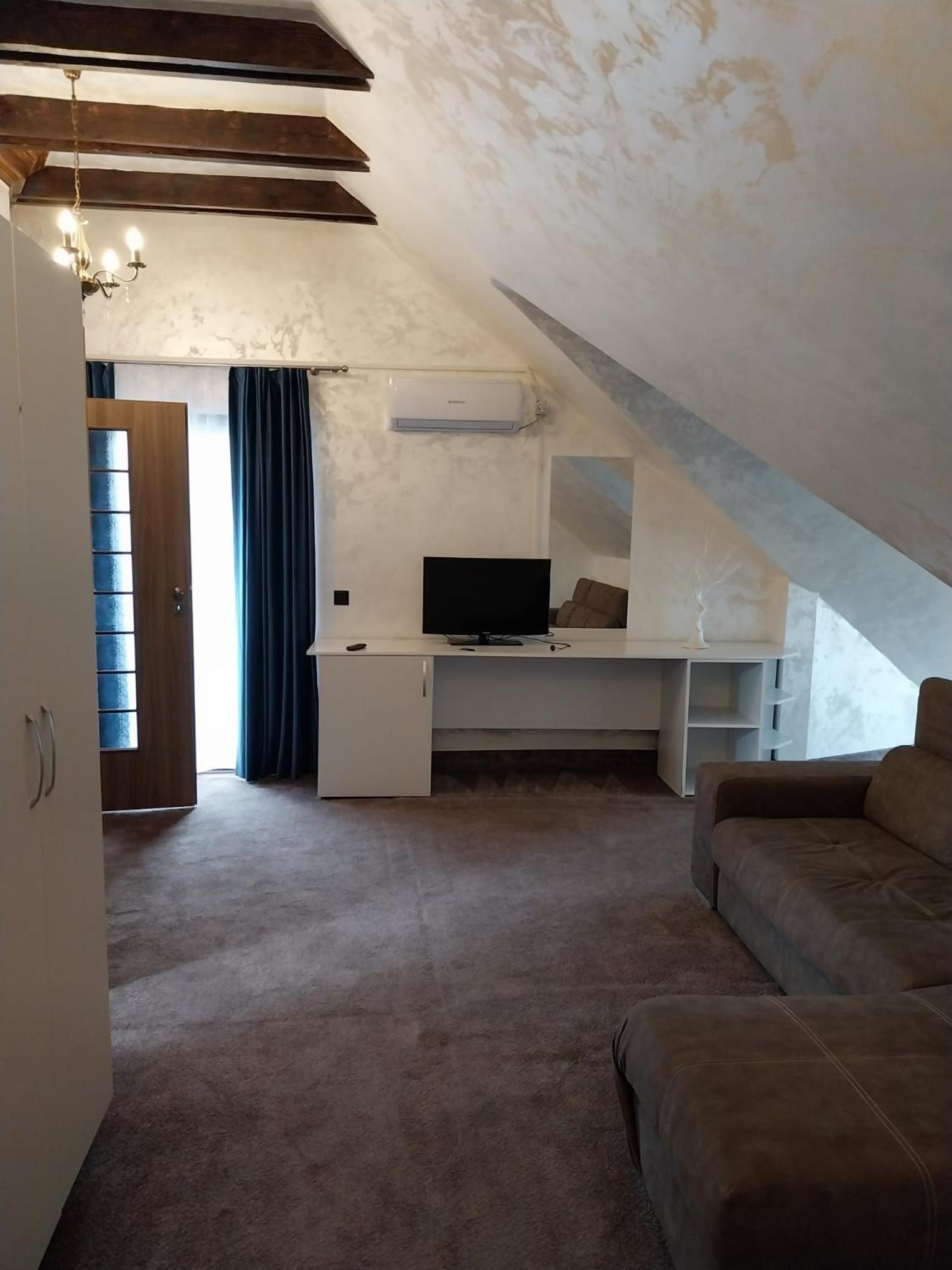 Family Room with Bath photo 3