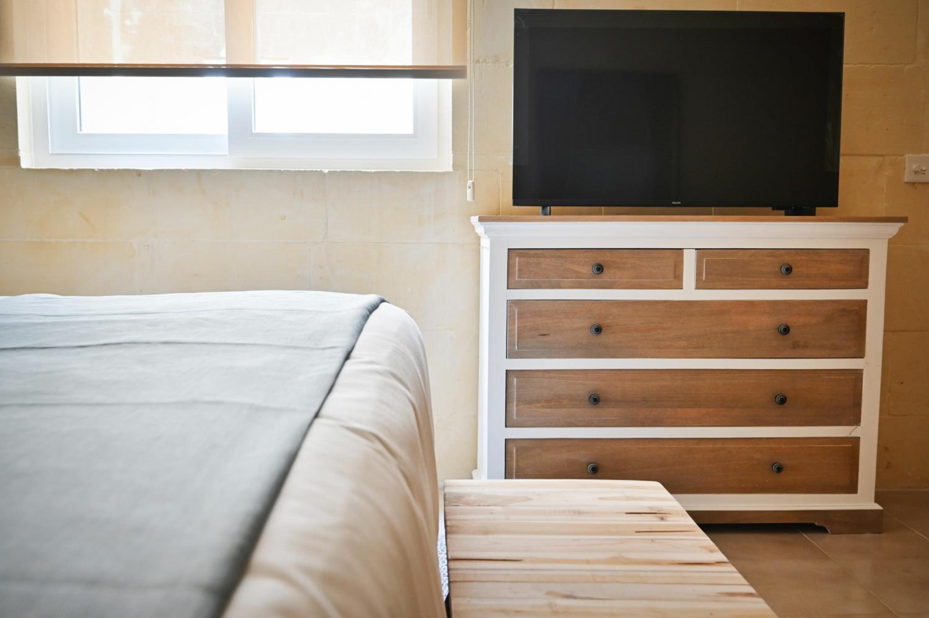 Ground Floor Economy Suite photo 2