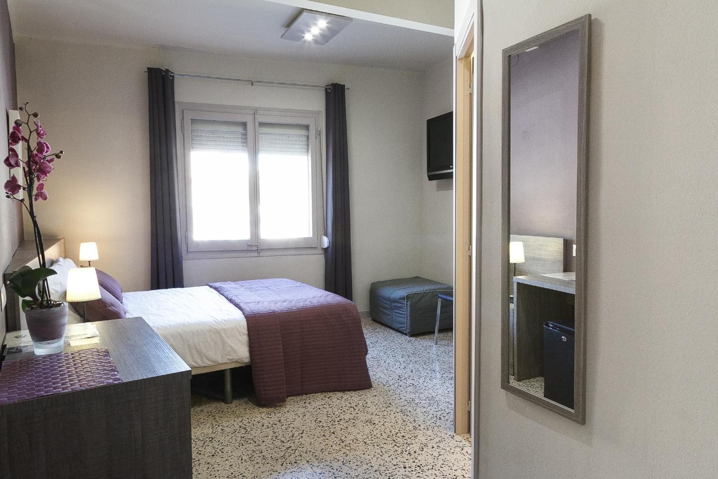 Basic Triple Room - Photo 6