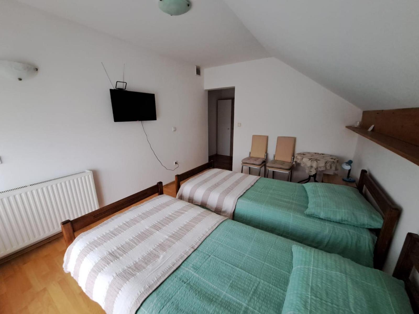 Twin Room with Bath photo 2
