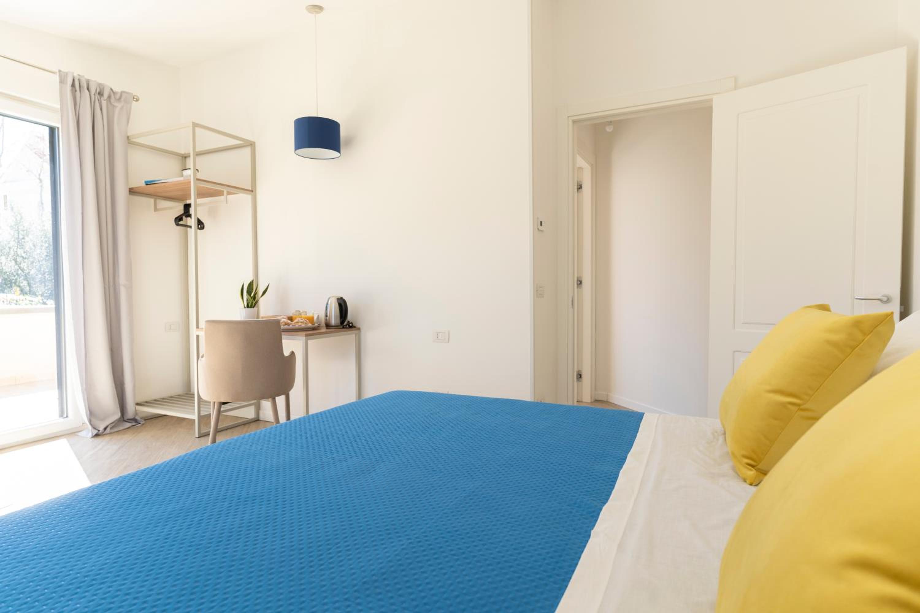 Double Room with Garden View - Photo 7